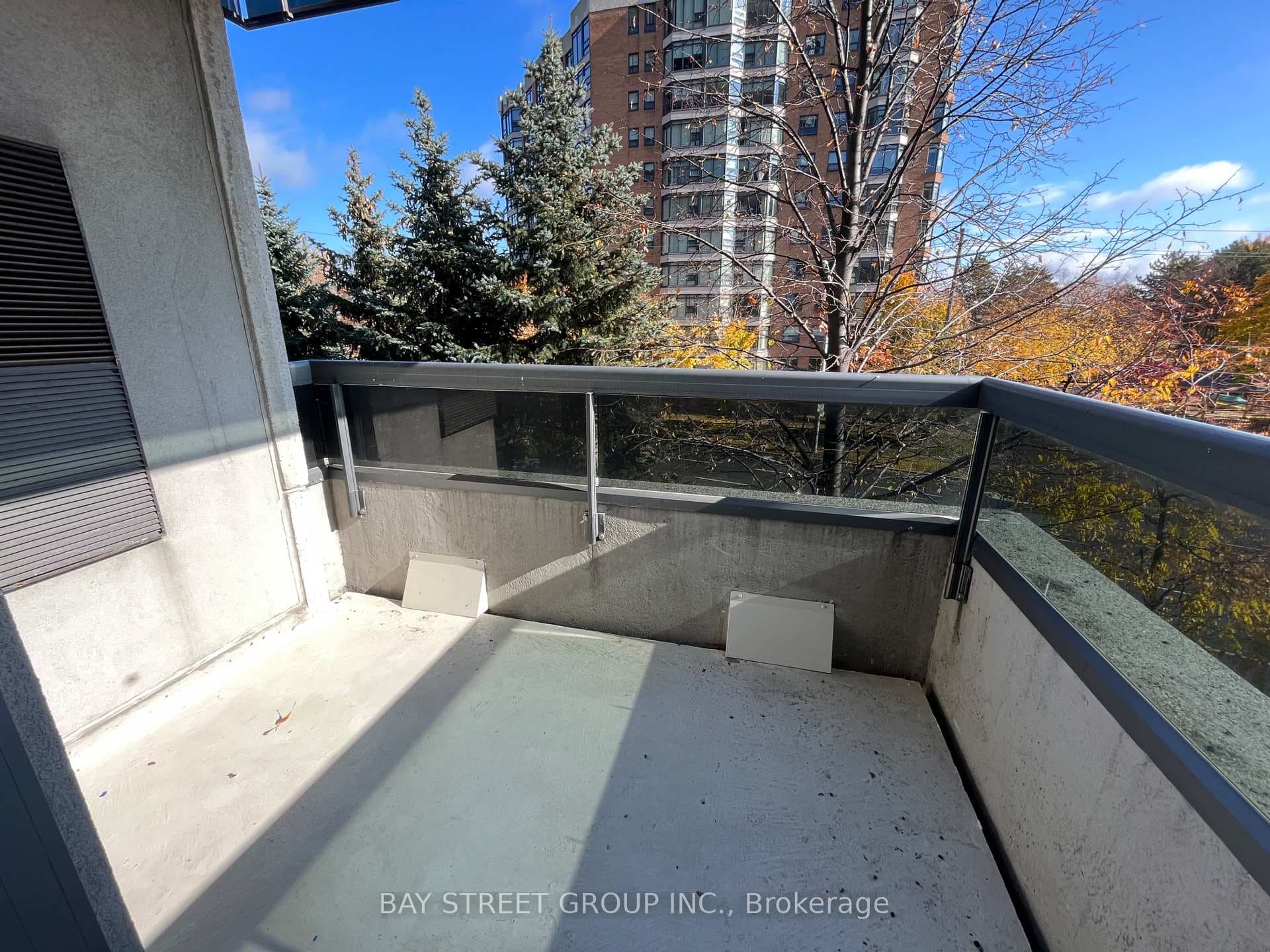 35 Finch Avenue Unit 309 photo 16