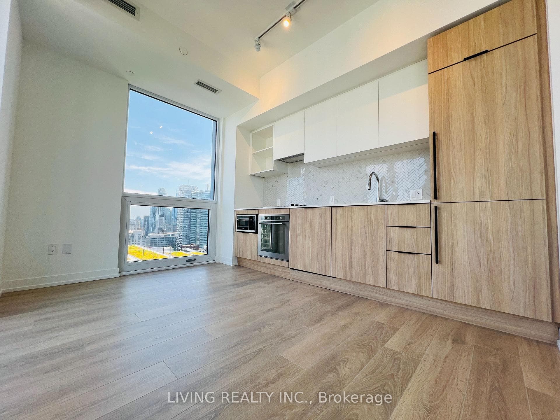 82 Dalhousie Street Unit 3503 photo 4