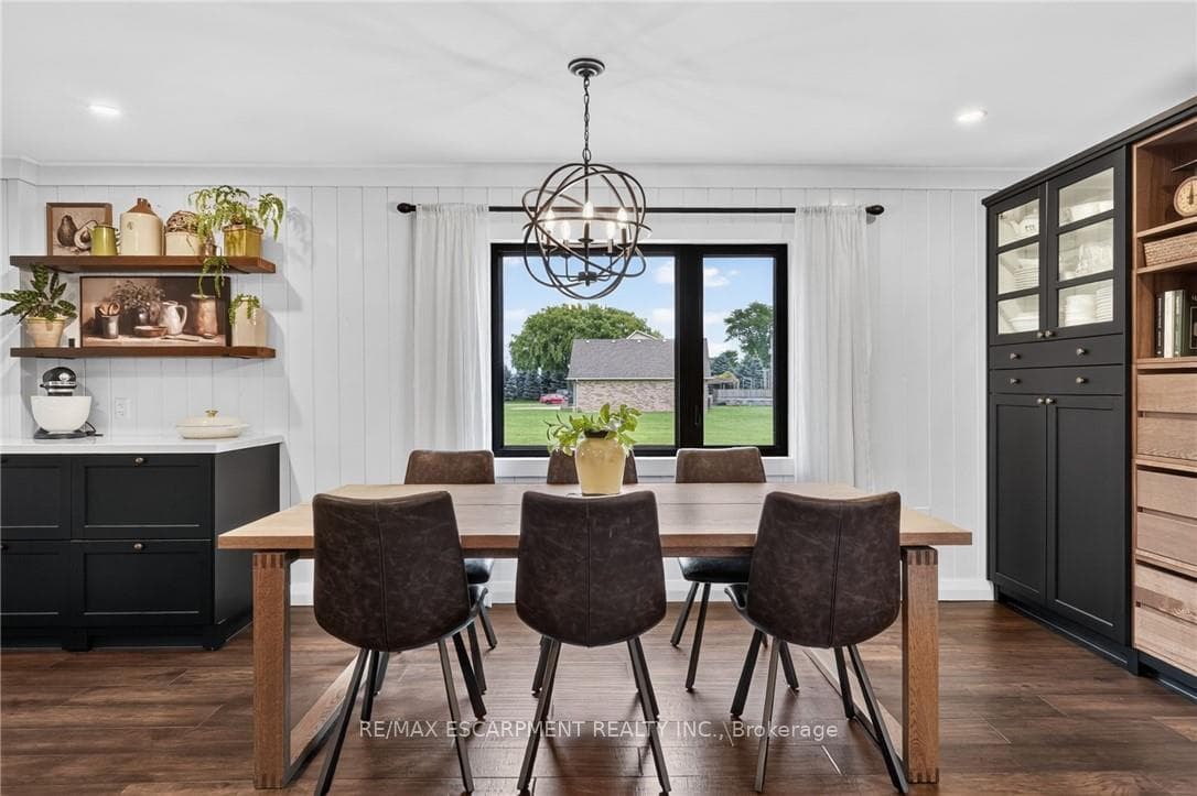 3754 LAKESHORE Road photo 19