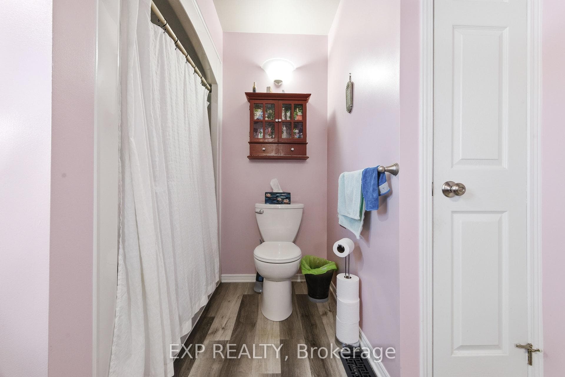 421 Mayhew Street photo 15