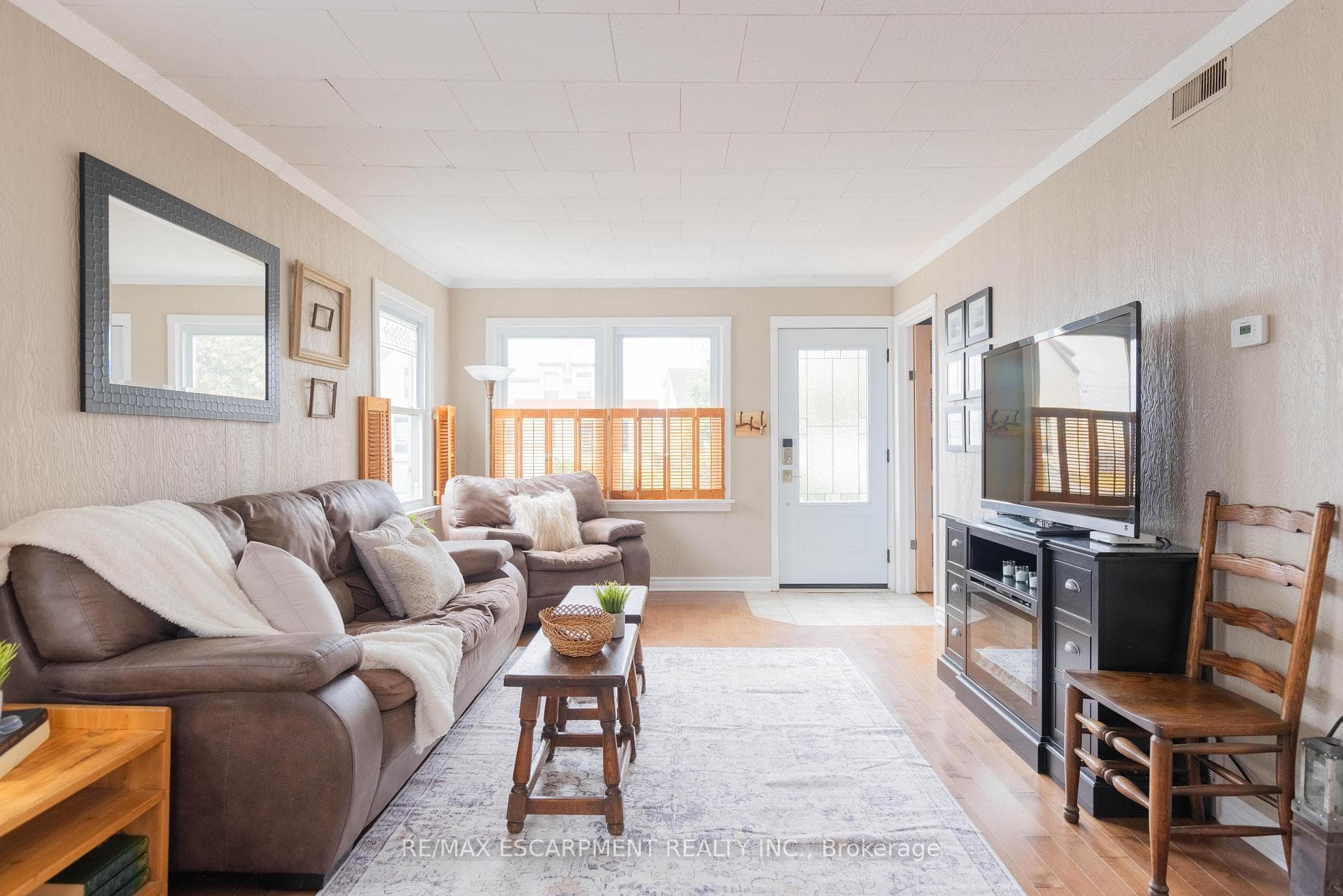 13 Colton Avenue photo 12