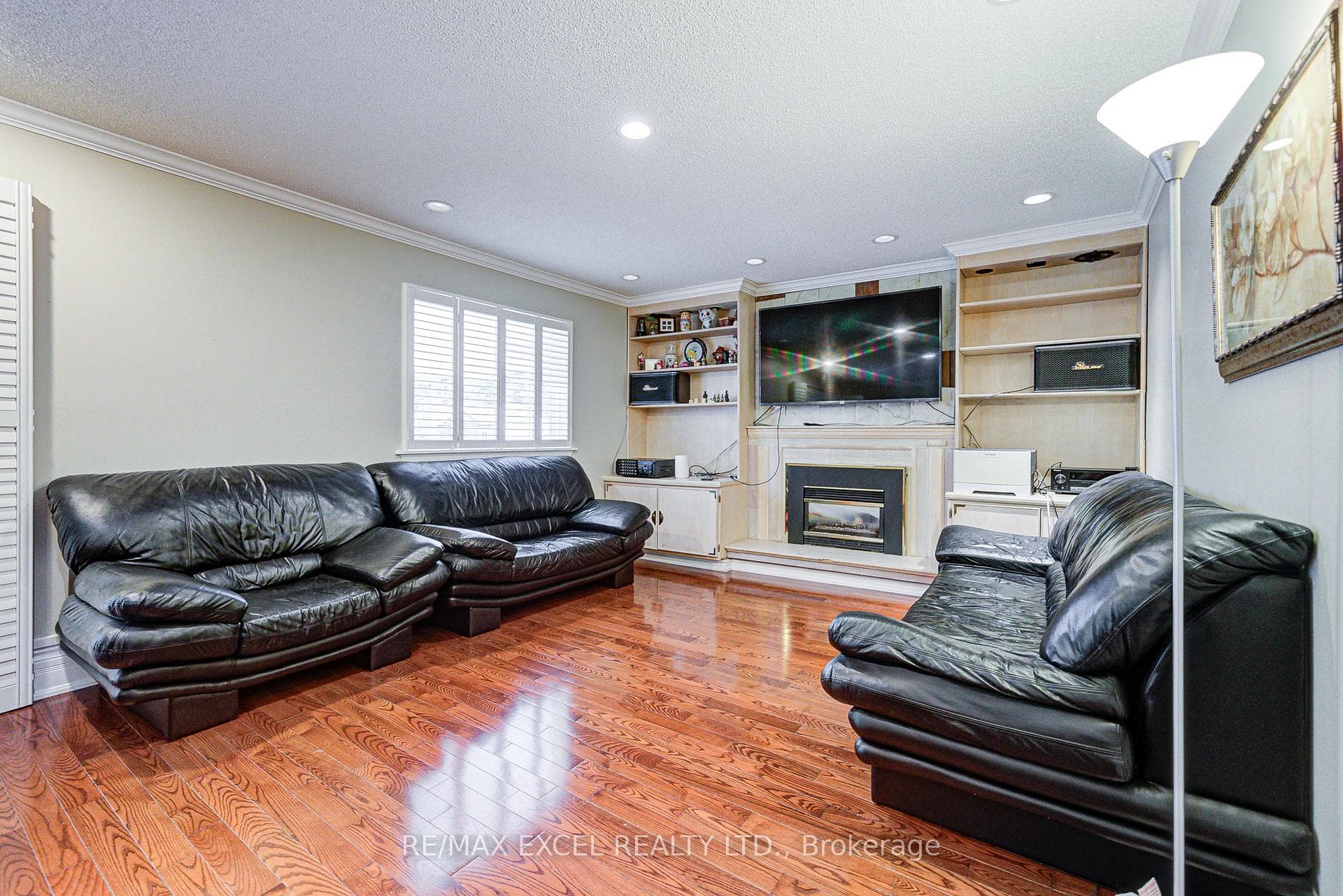 108 Babcombe Drive photo 19