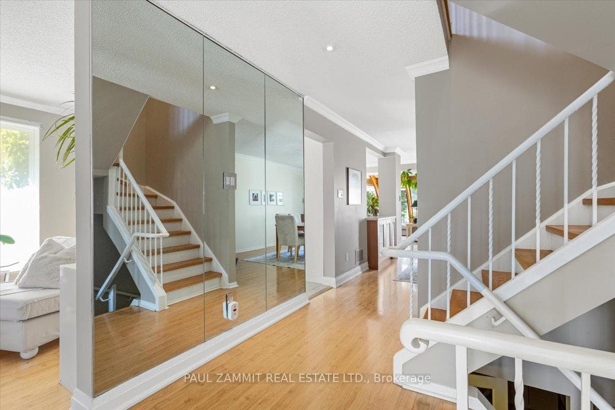 12 Kings College Road photo 6