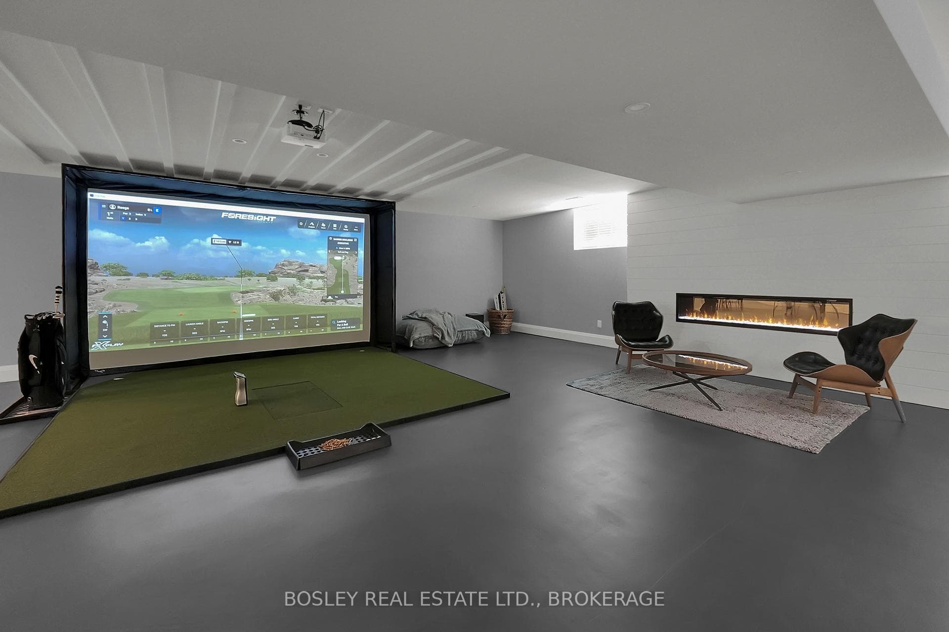 a complete golf simulator with 4K BenQ projector