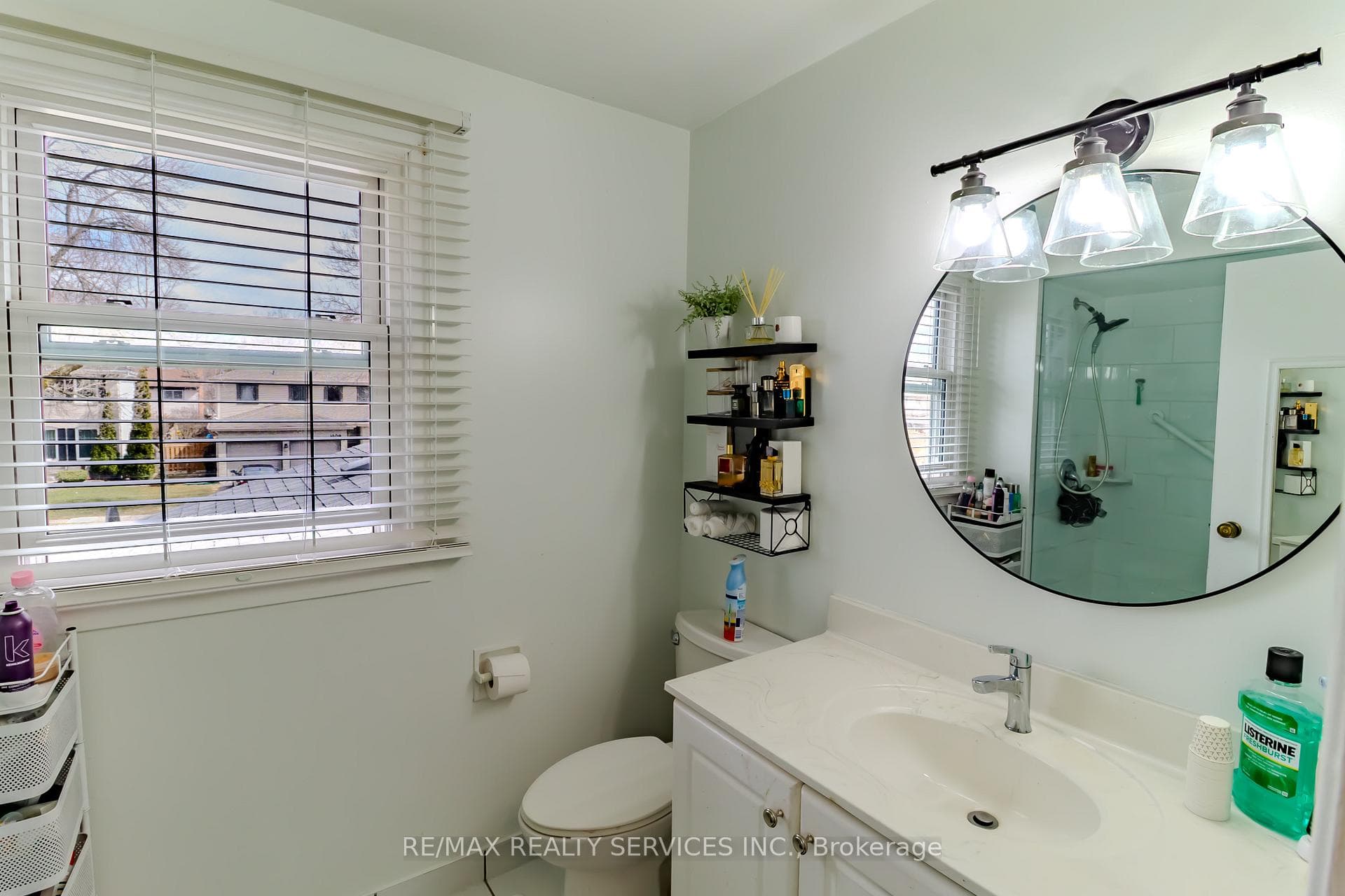 1008 Moorelands Crescent photo 29