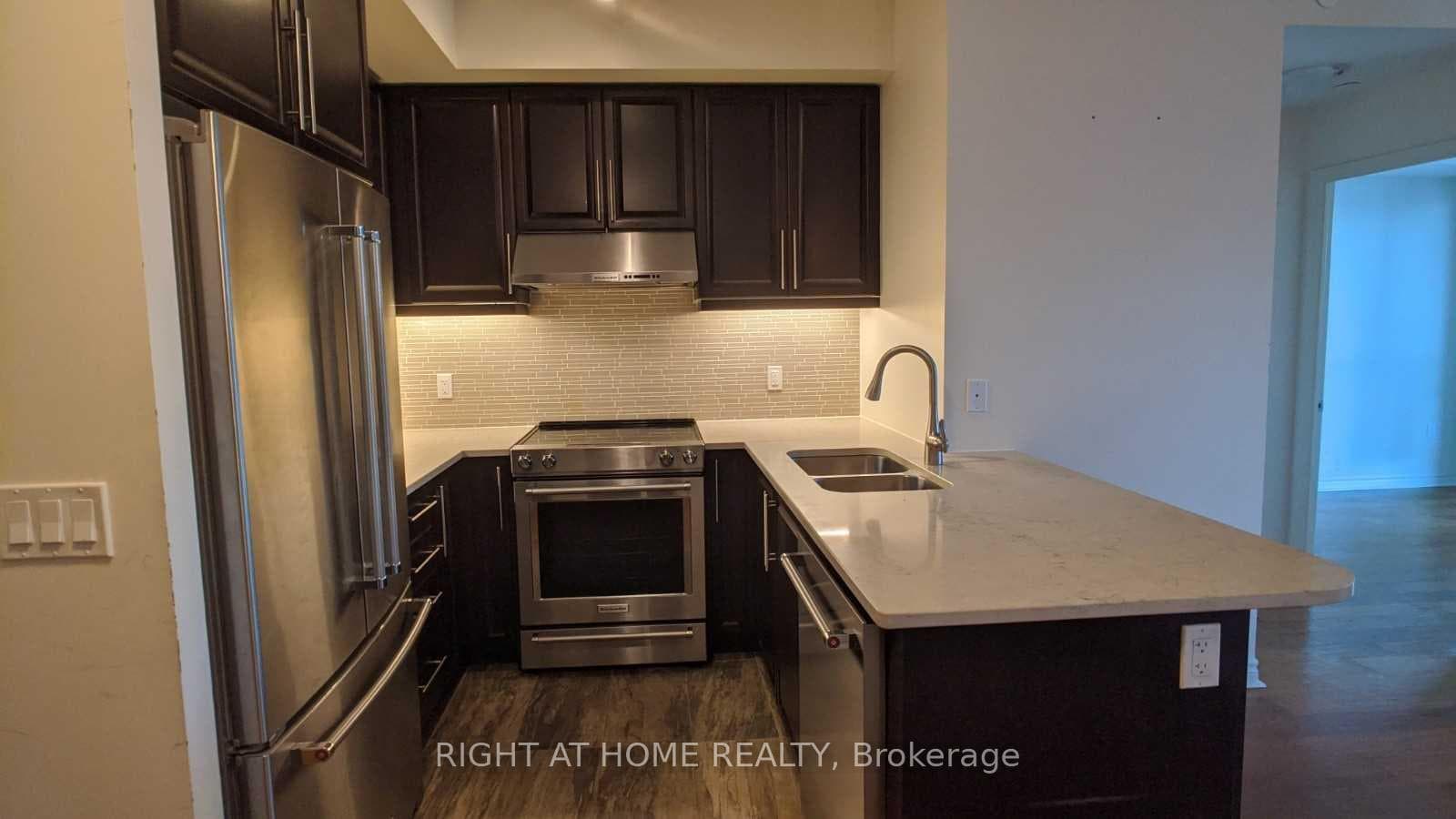 39 Annie Craig Drive Unit 512 photo 6