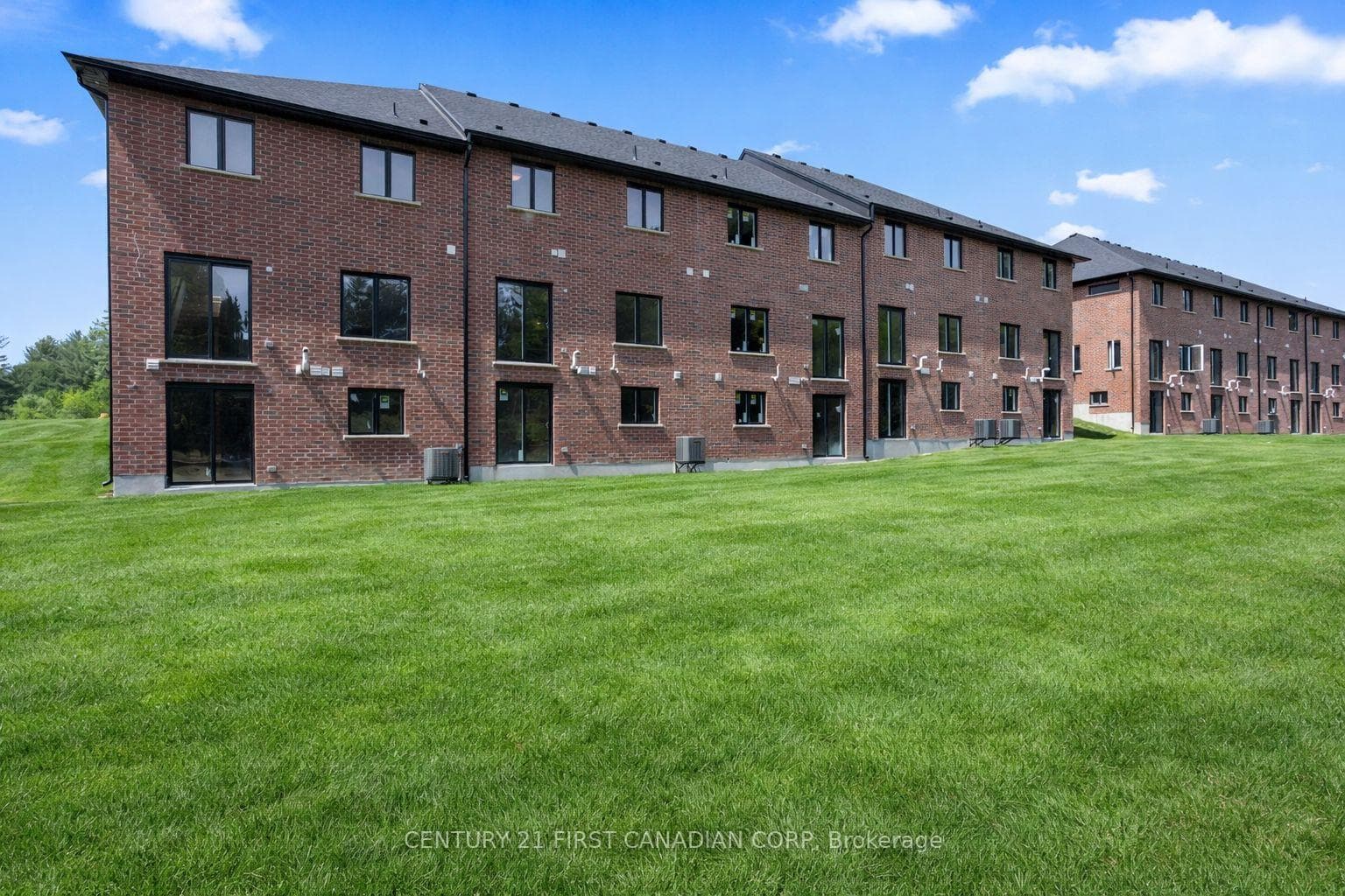 6901 HEATHWOODS Avenue photo 32