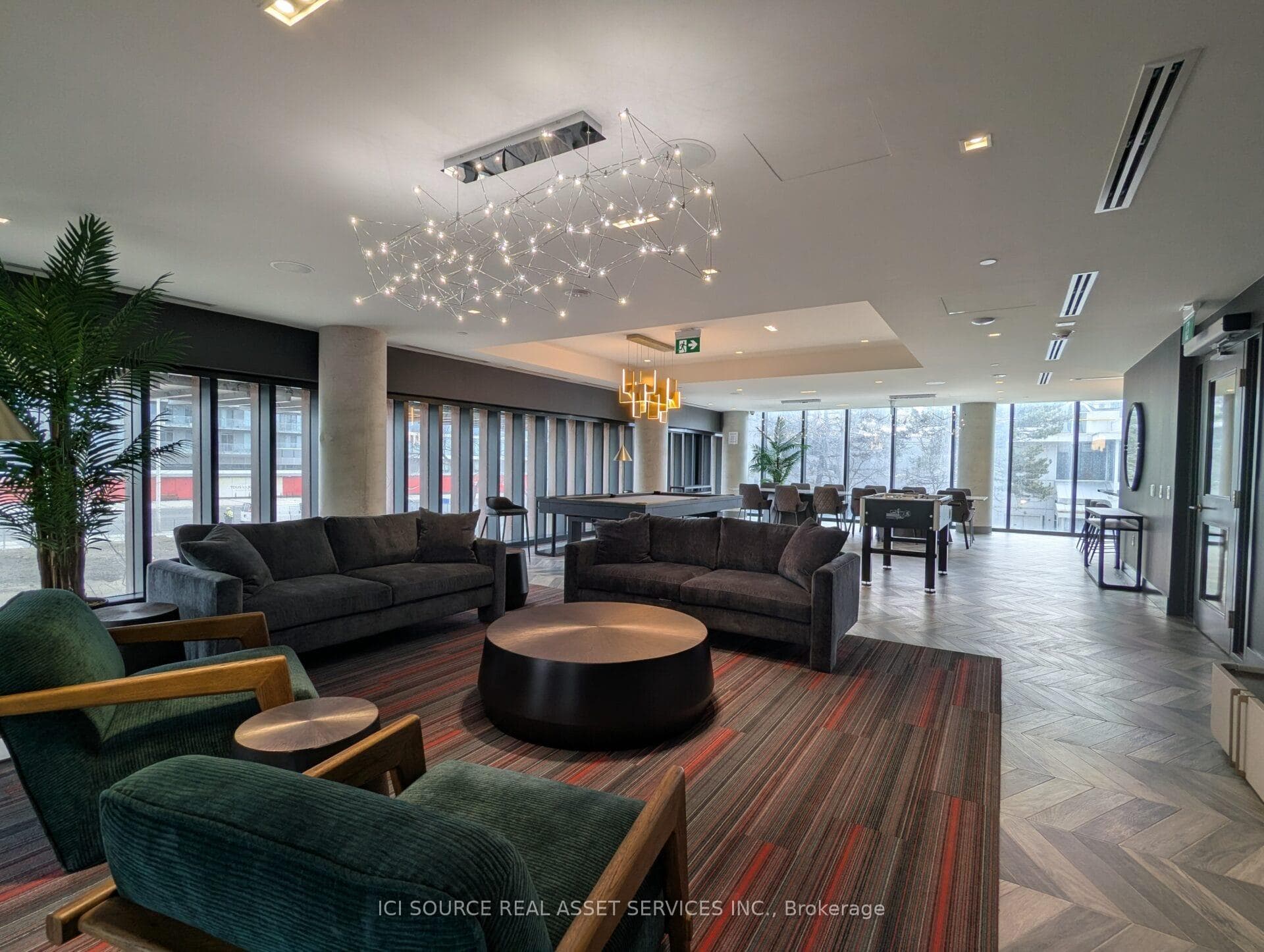 5858 Yonge Street Unit 2412 photo 13