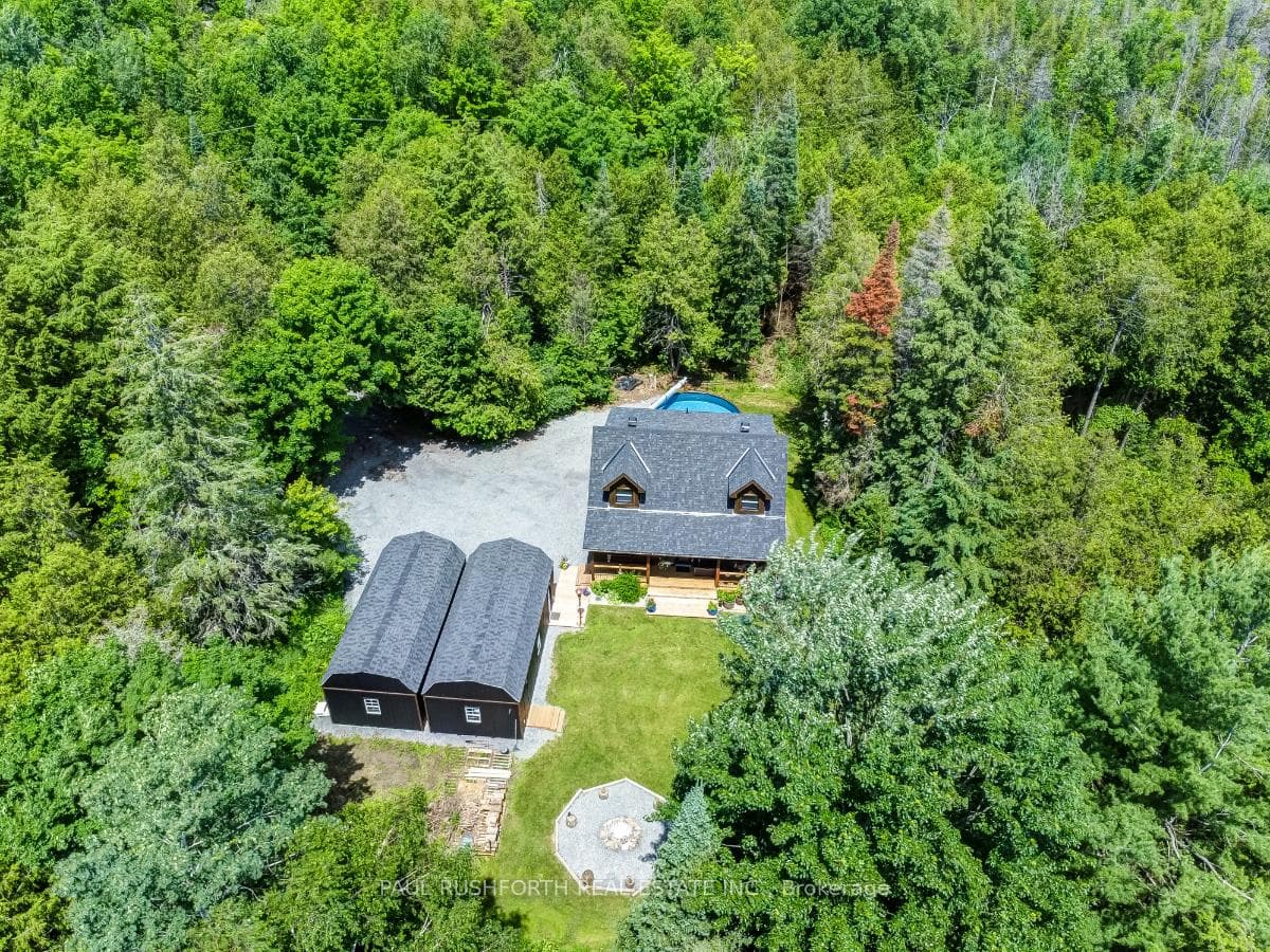 417 AMBERWOOD Road photo 3