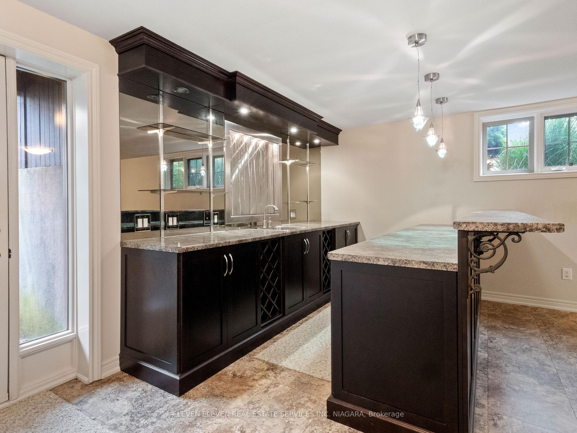 Wet Bar with Waterfall Feature!