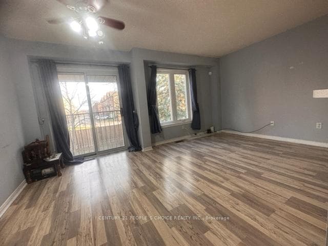 833 Scollard Court Unit 165 photo 4