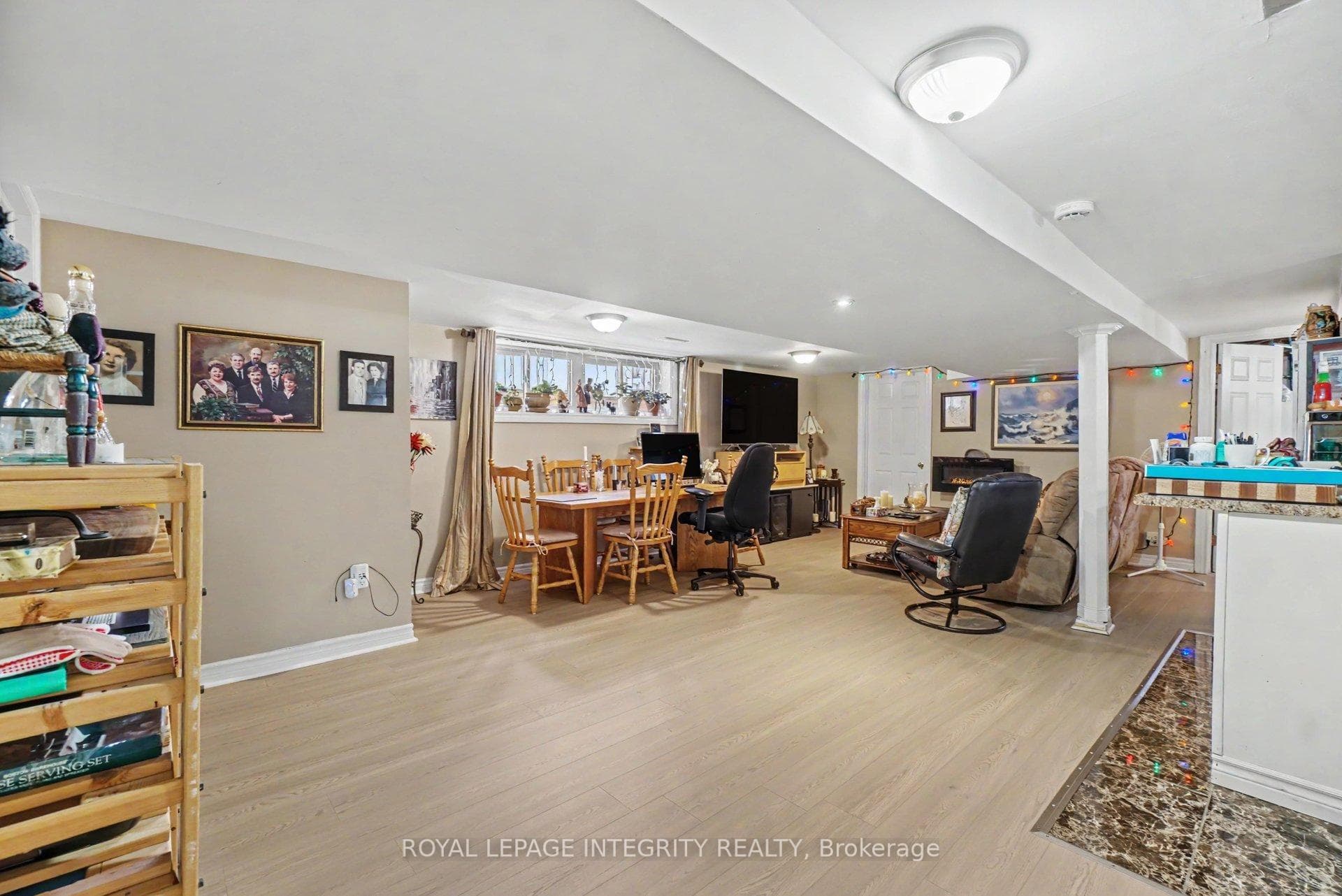2450 Magnus Avenue photo 25