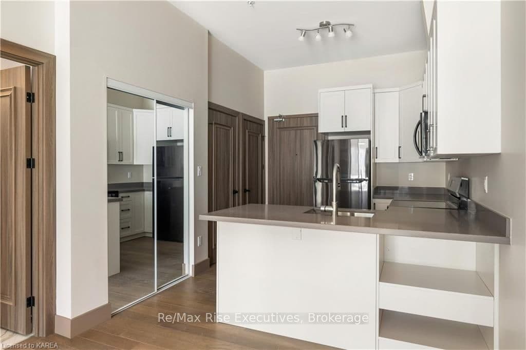 2274 PRINCESS Street Unit 120 photo 12