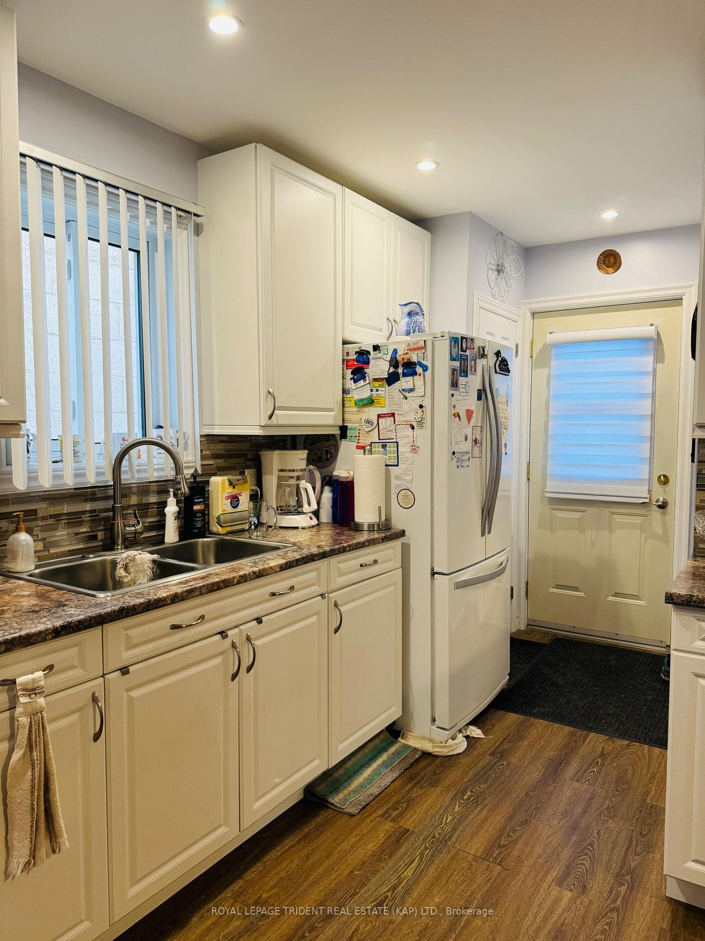 32 Riverside Drive photo 18