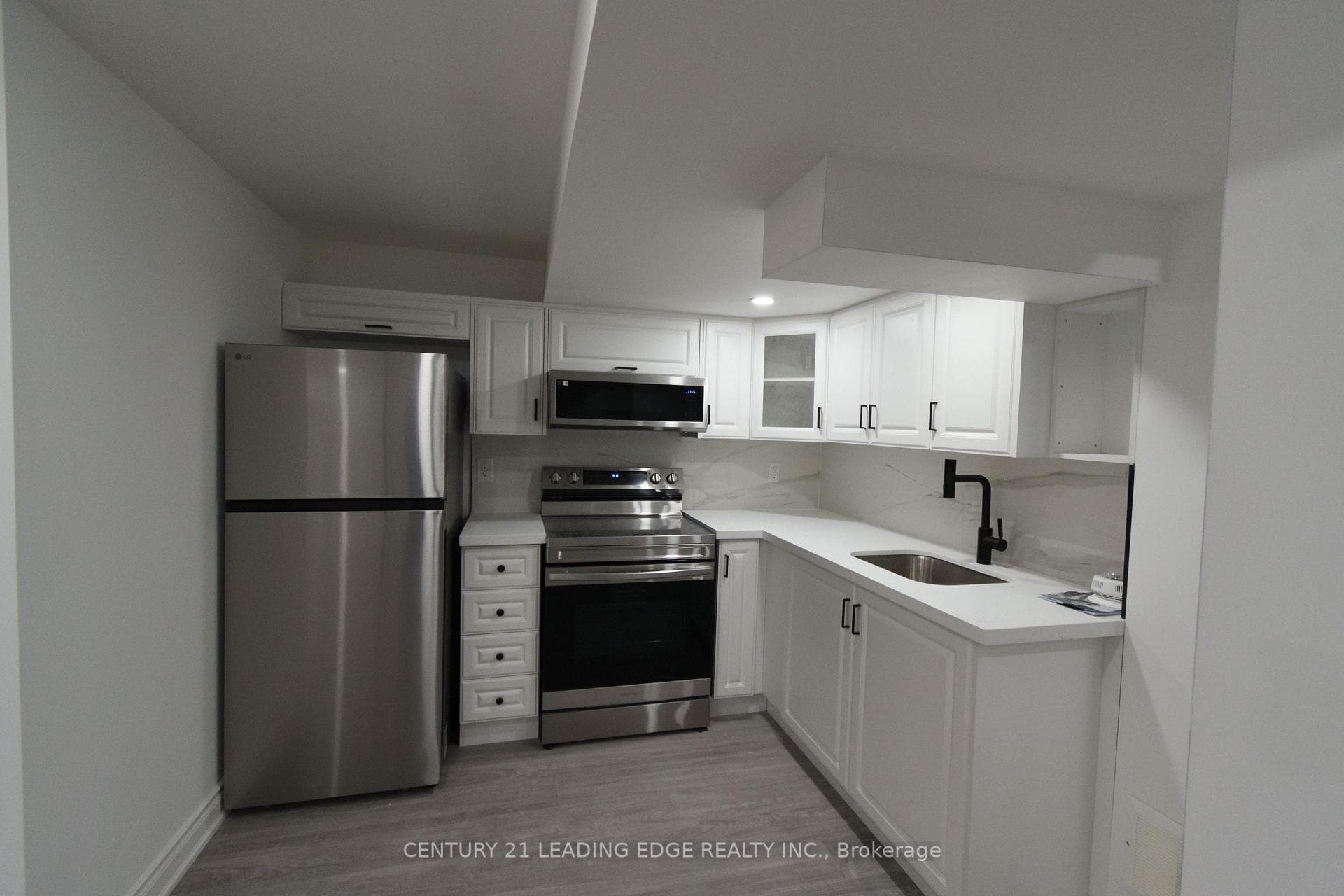 45 Lofthouse Drive photo 3