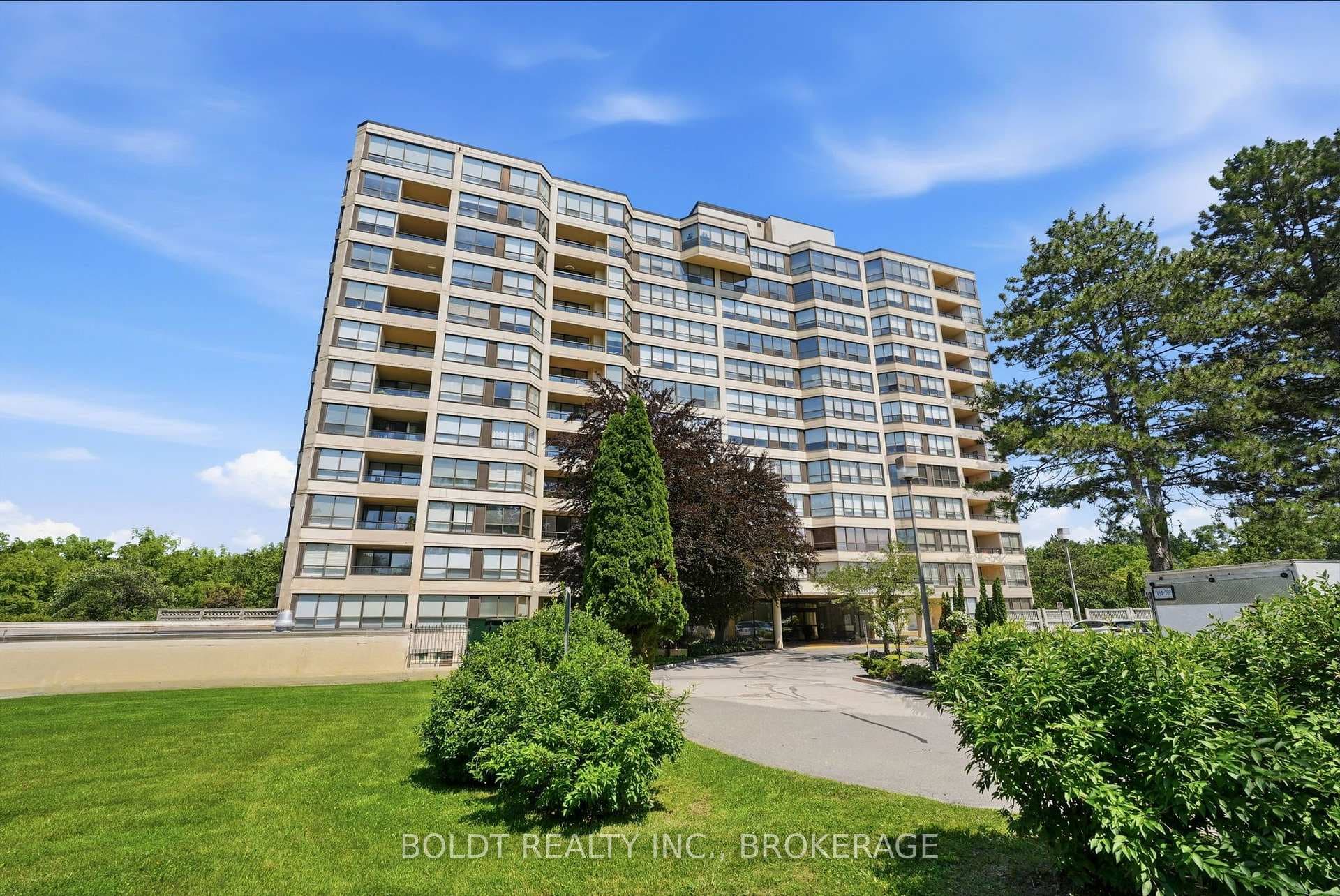 3 Towering Heights Boulevard Unit 702 photo 43