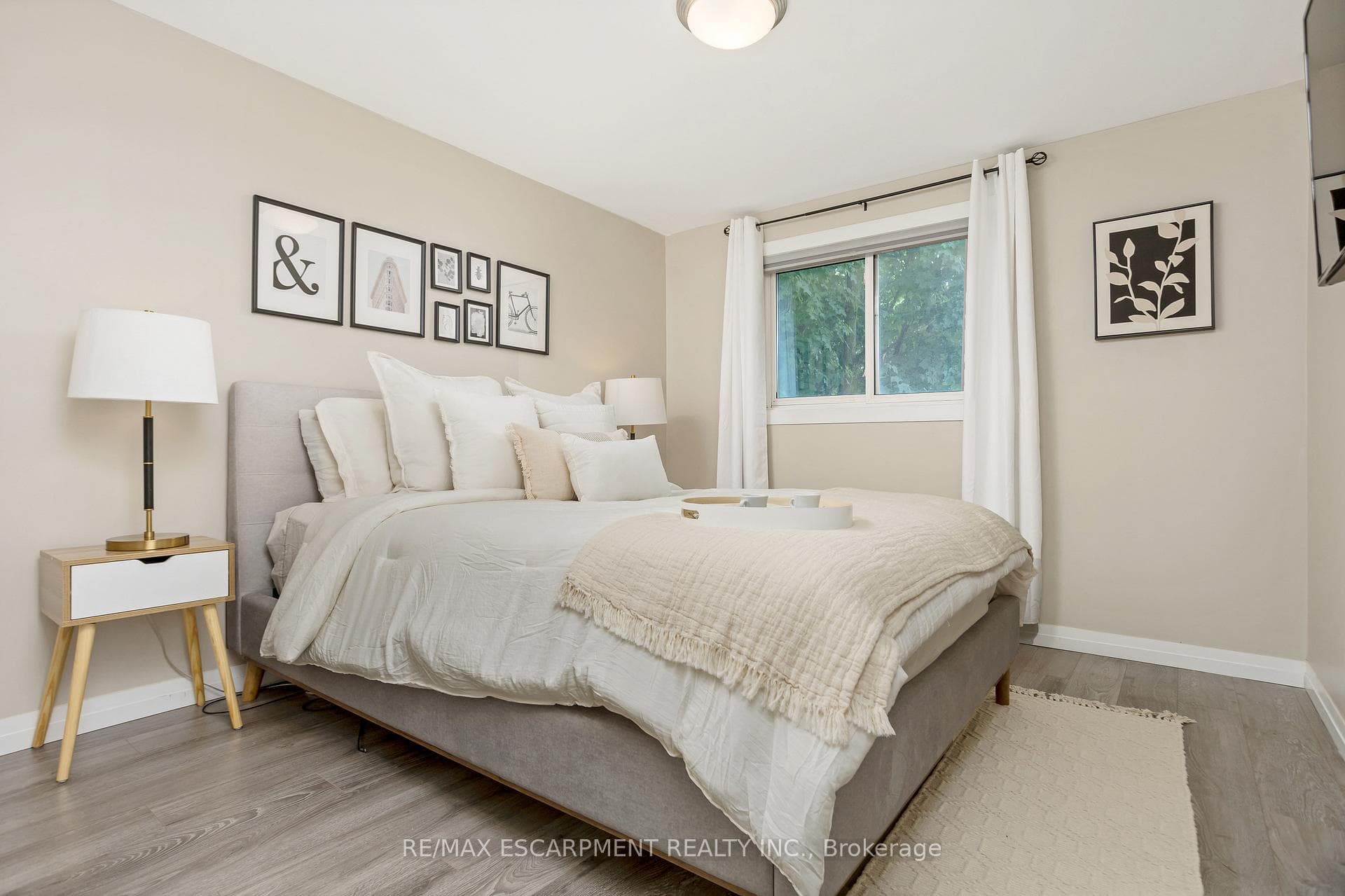 69 Kingham Road photo 14