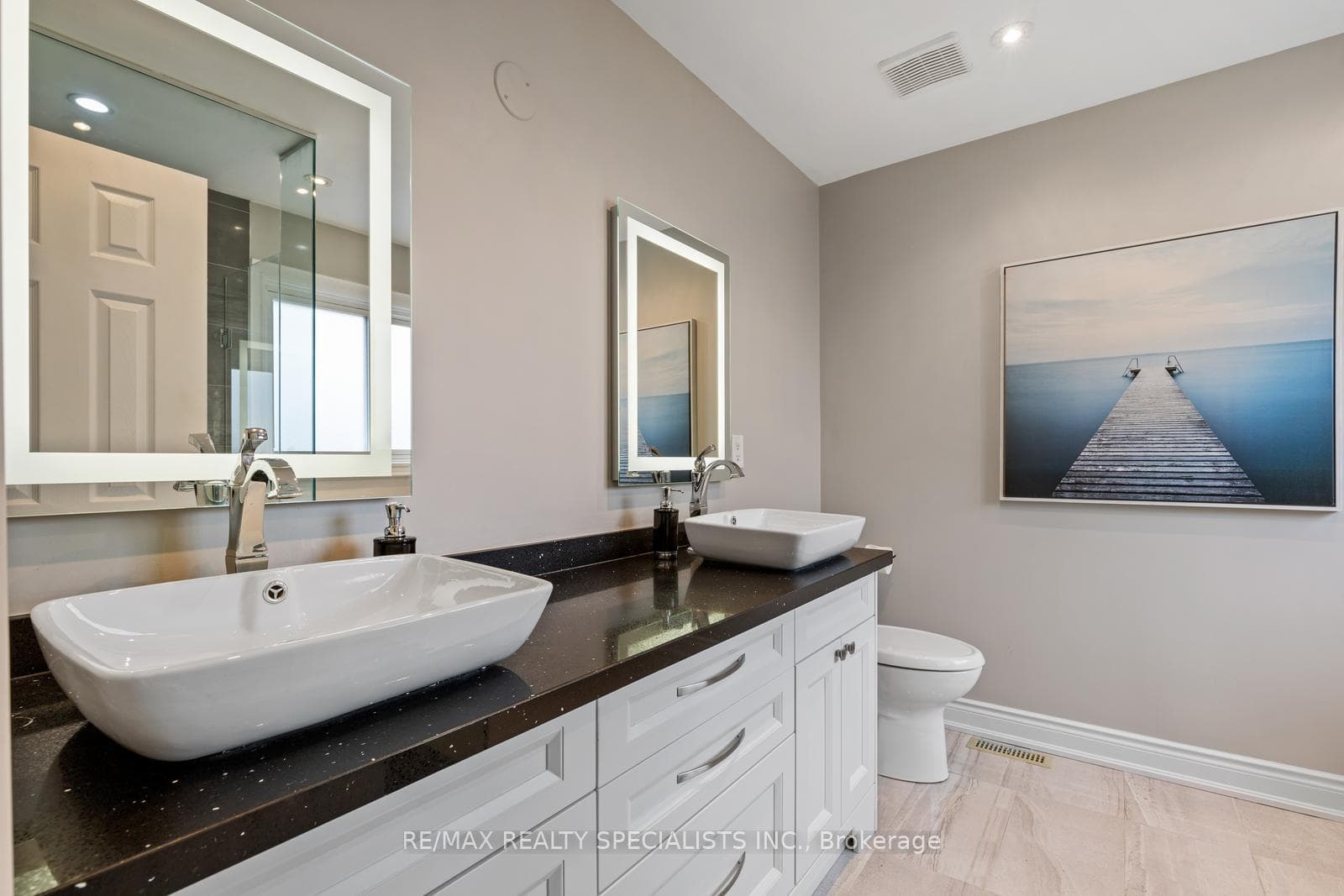 3926 Periwinkle Crescent photo 18