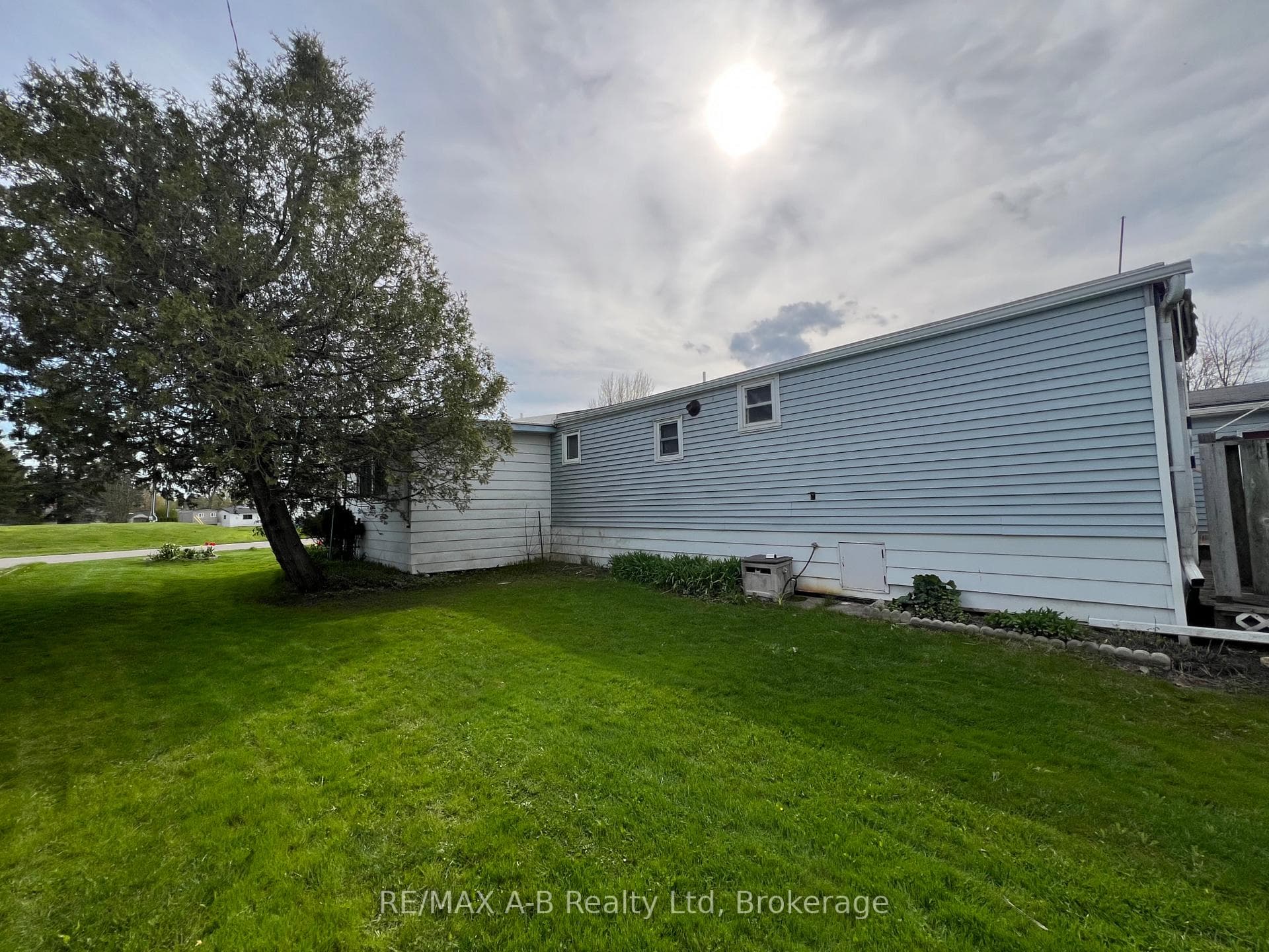 123 Ash Street photo 18
