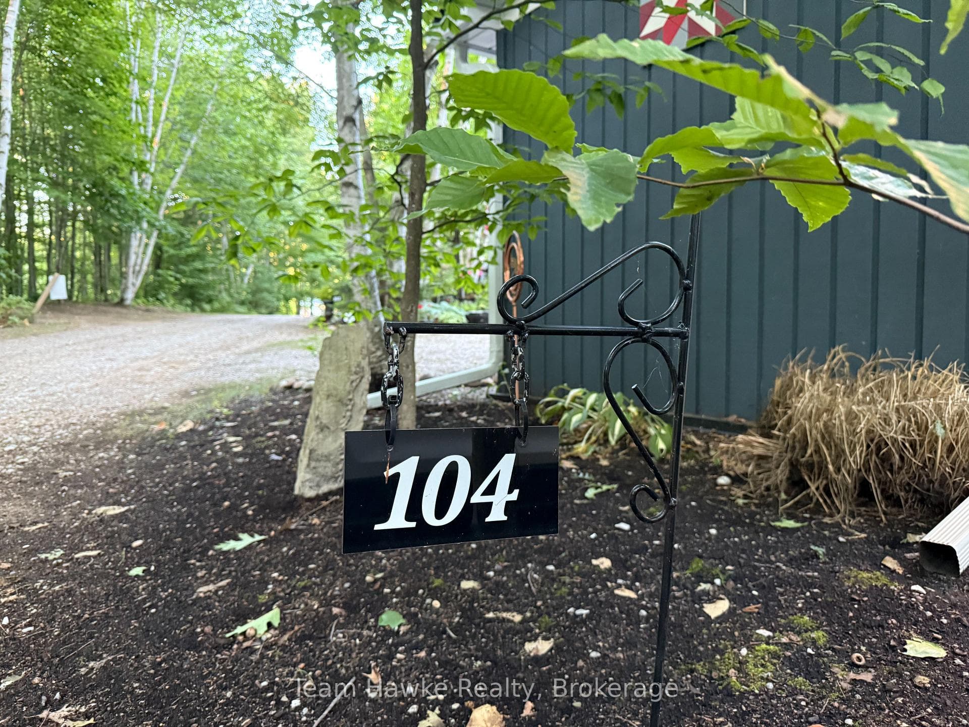 2920 Old Penetanguishene Road Unit 104 photo 19