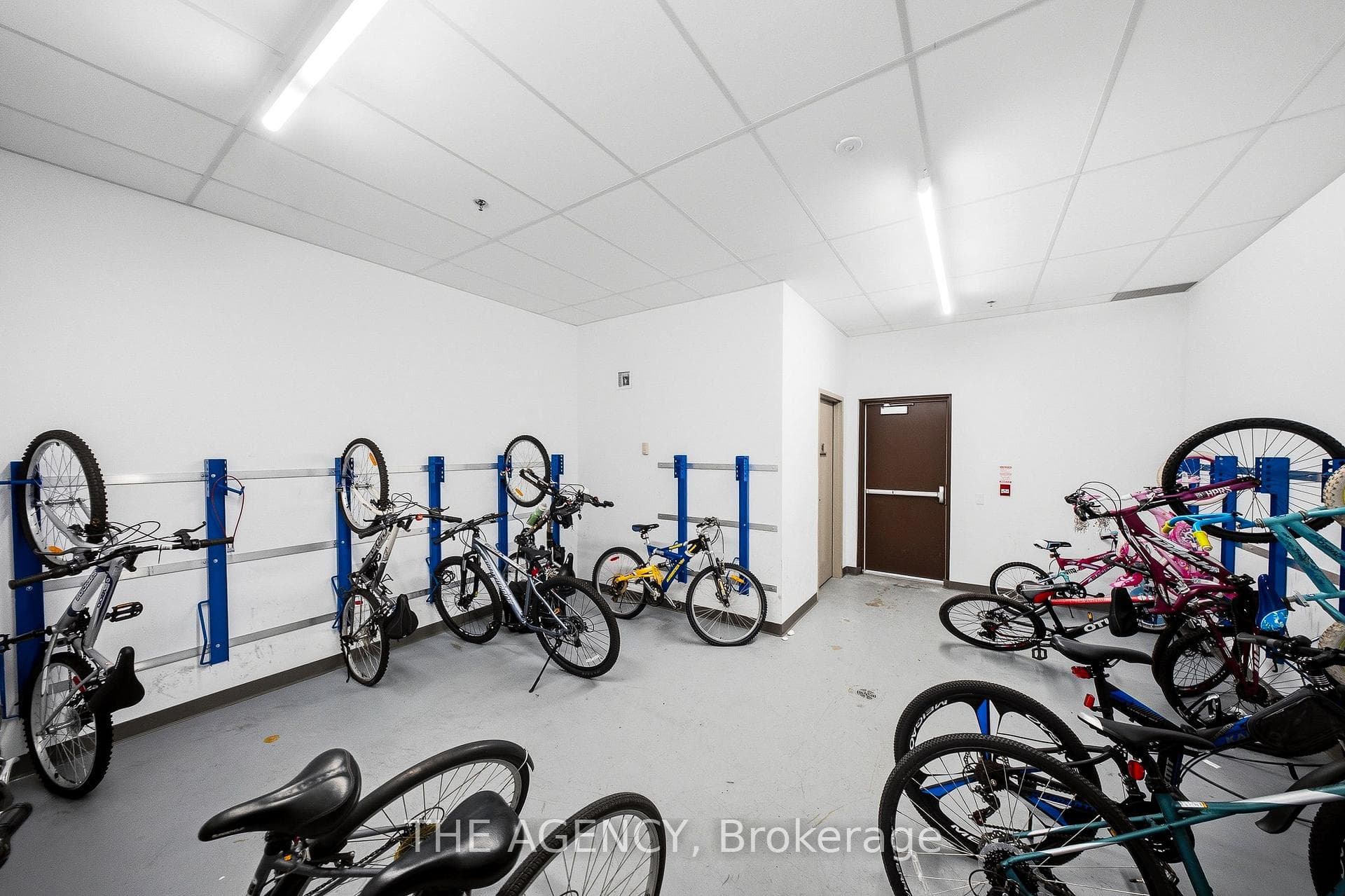 2486 Old Bronte Road Unit 321 photo 36