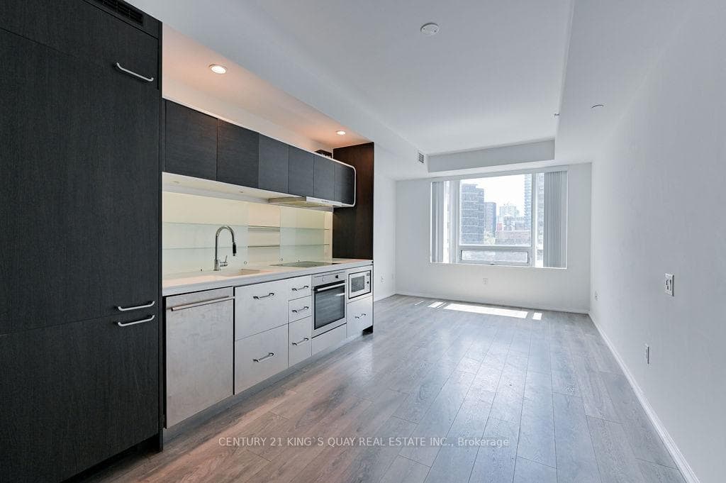45 Charles Street Unit 512 photo 14
