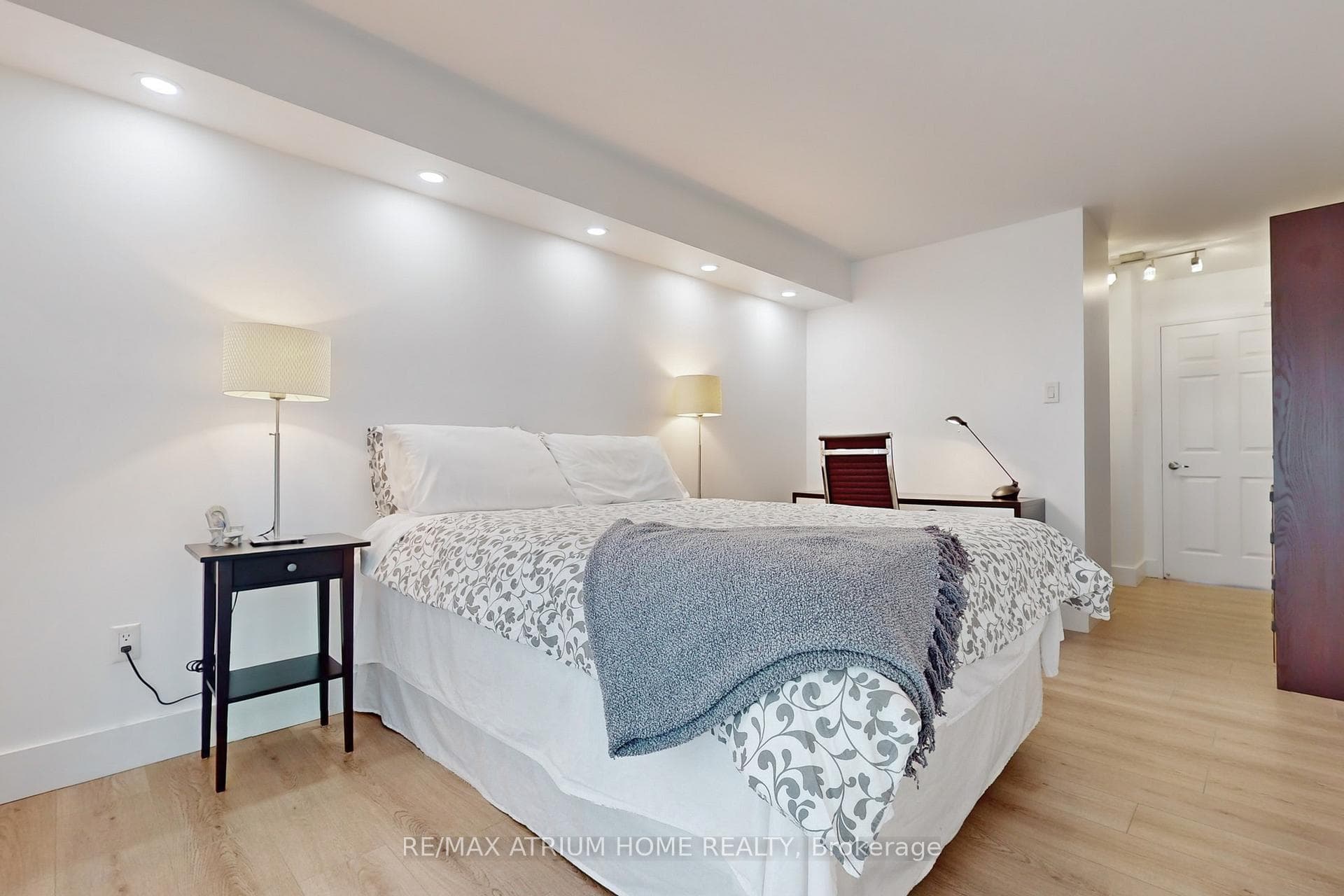 7905 Bayview Avenue Unit 619 photo 29