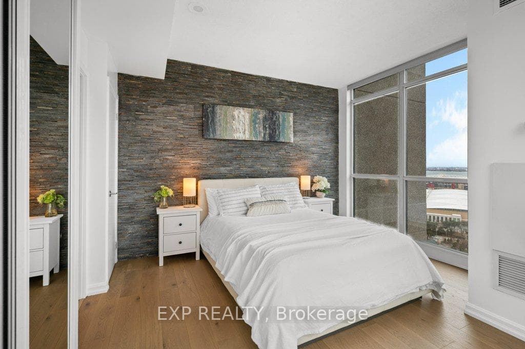 219 Fort York Boulevard Unit 2902 photo 30