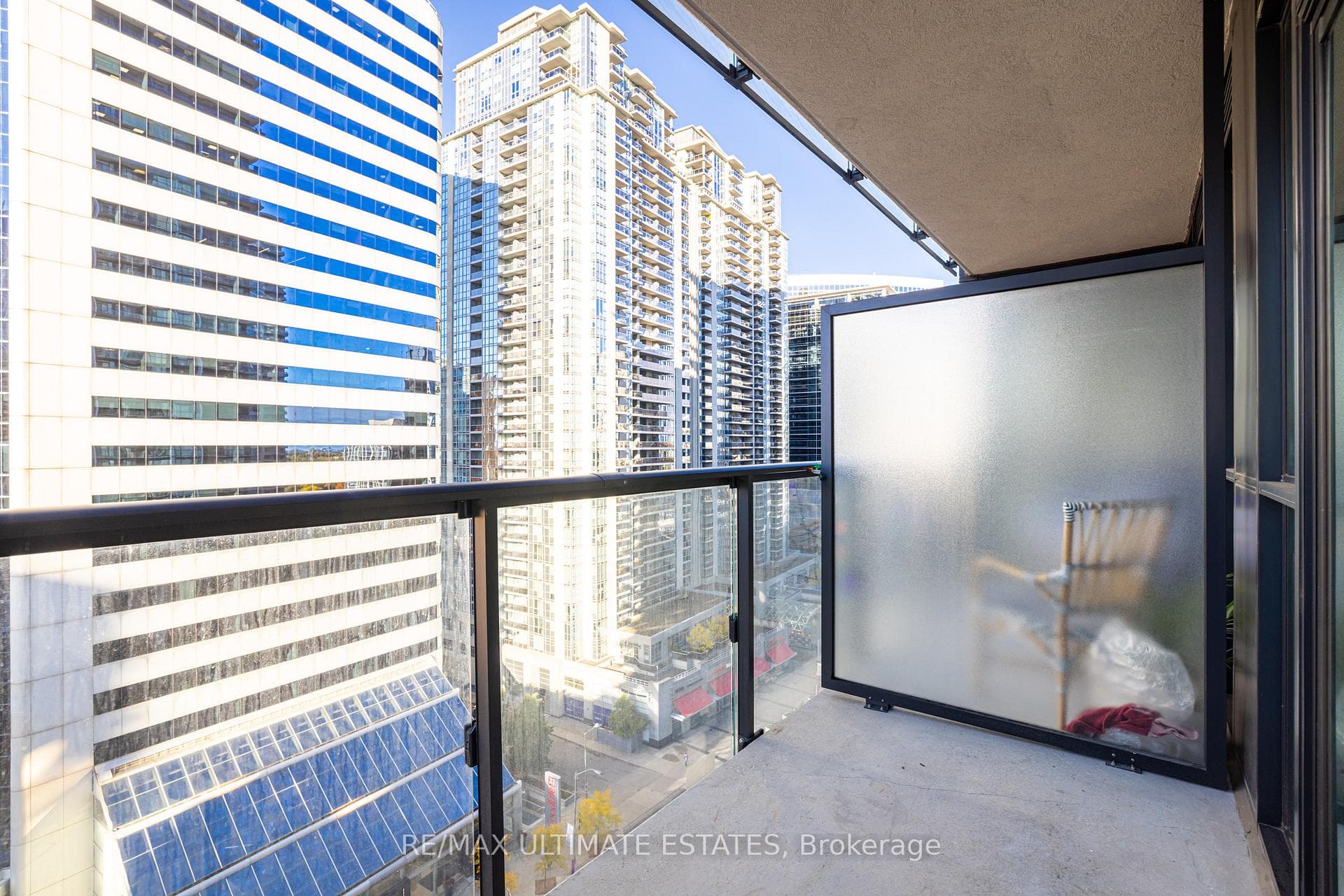 4955 Yonge Street Unit 1109 photo 32