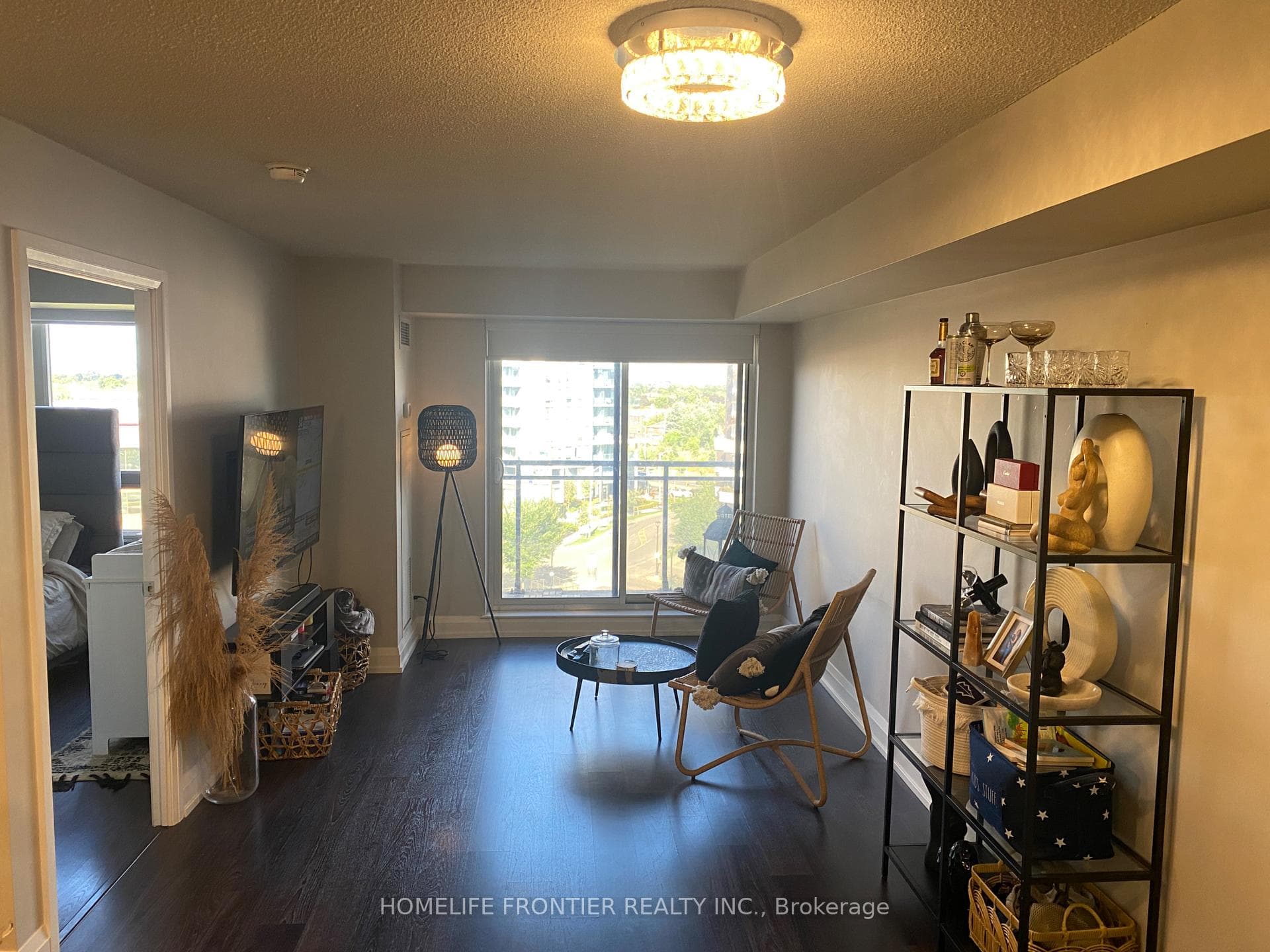 1070 Sheppard Avenue Unit 616 photo 4