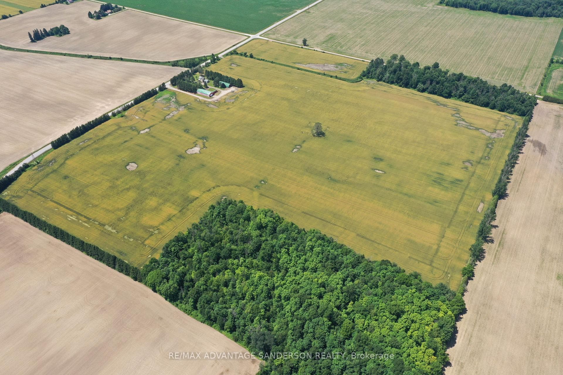 22342 Clarke Road photo 3