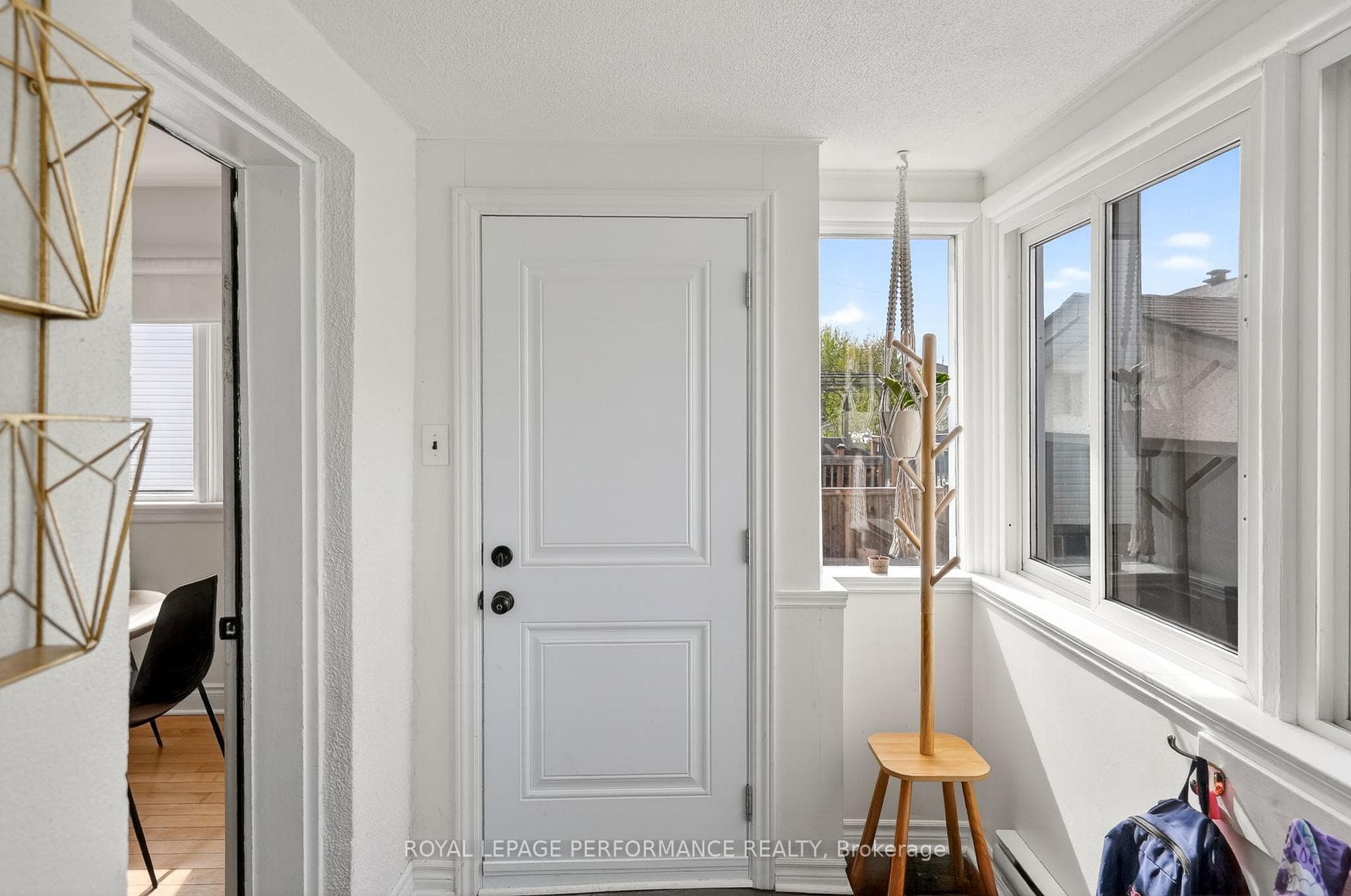 317 Shakespeare Street photo 15