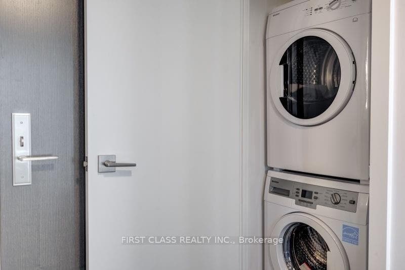 188 Cumberland Street Unit 1601 photo 13