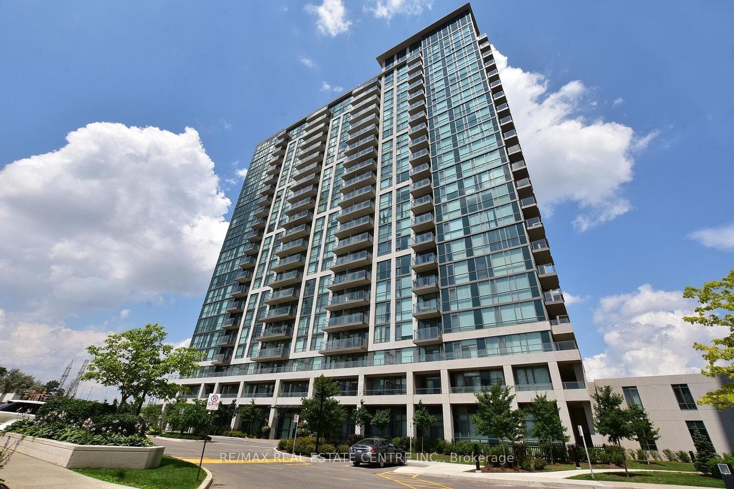 339 Rathburn Road Unit 2101 photo 1