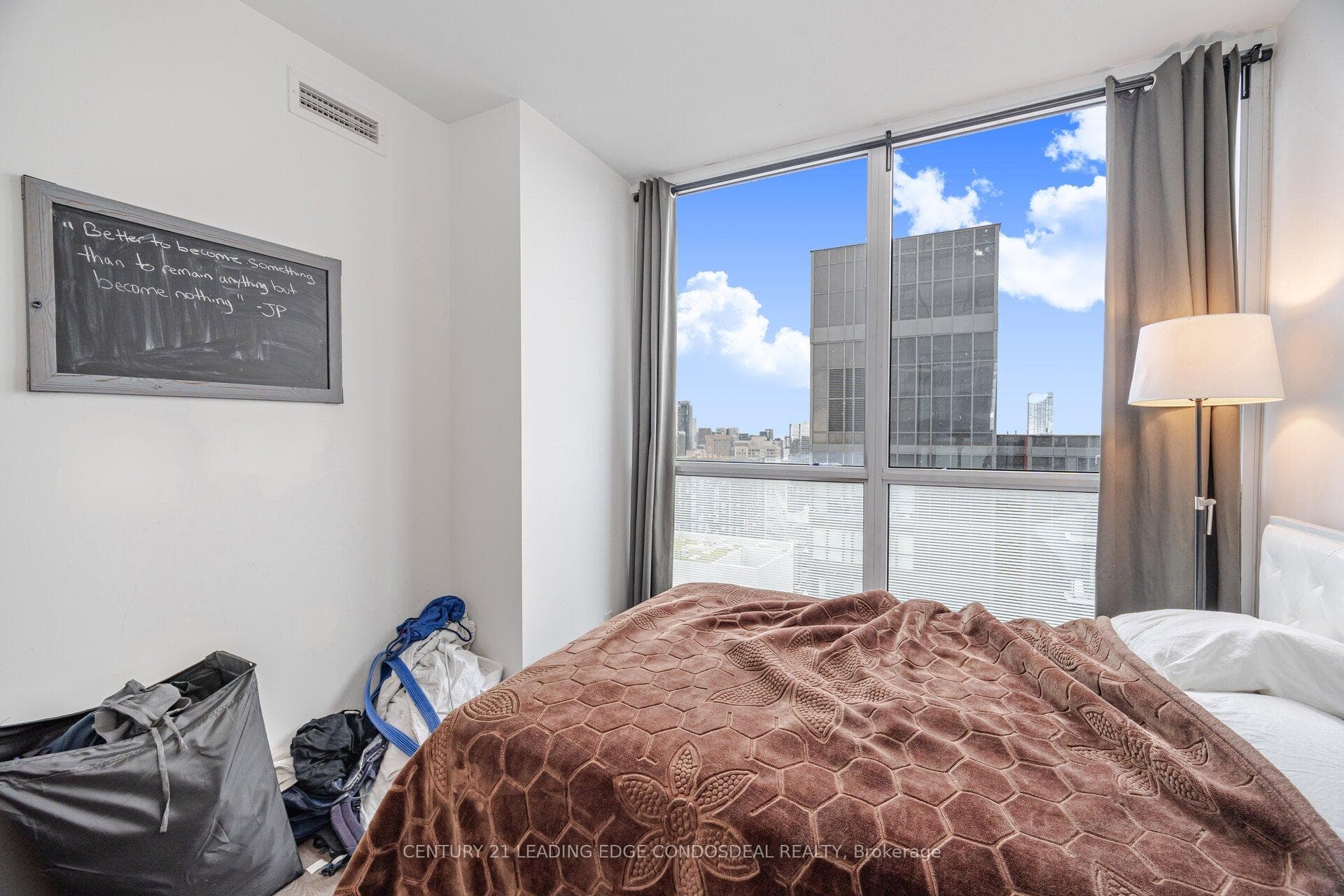 181 Dundas Street Unit 5110 photo 27