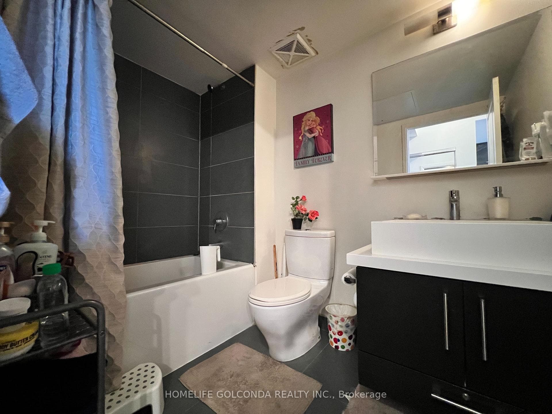 1080 bay Street Unit 2503 photo 7