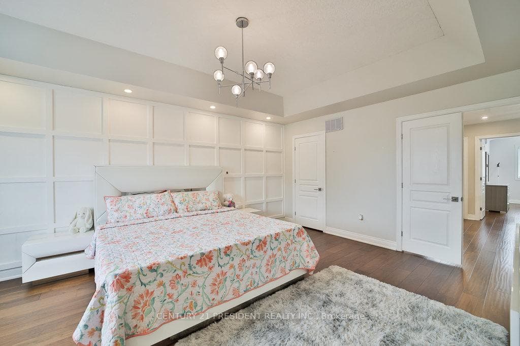 5346 Haldimand Crescent photo 23