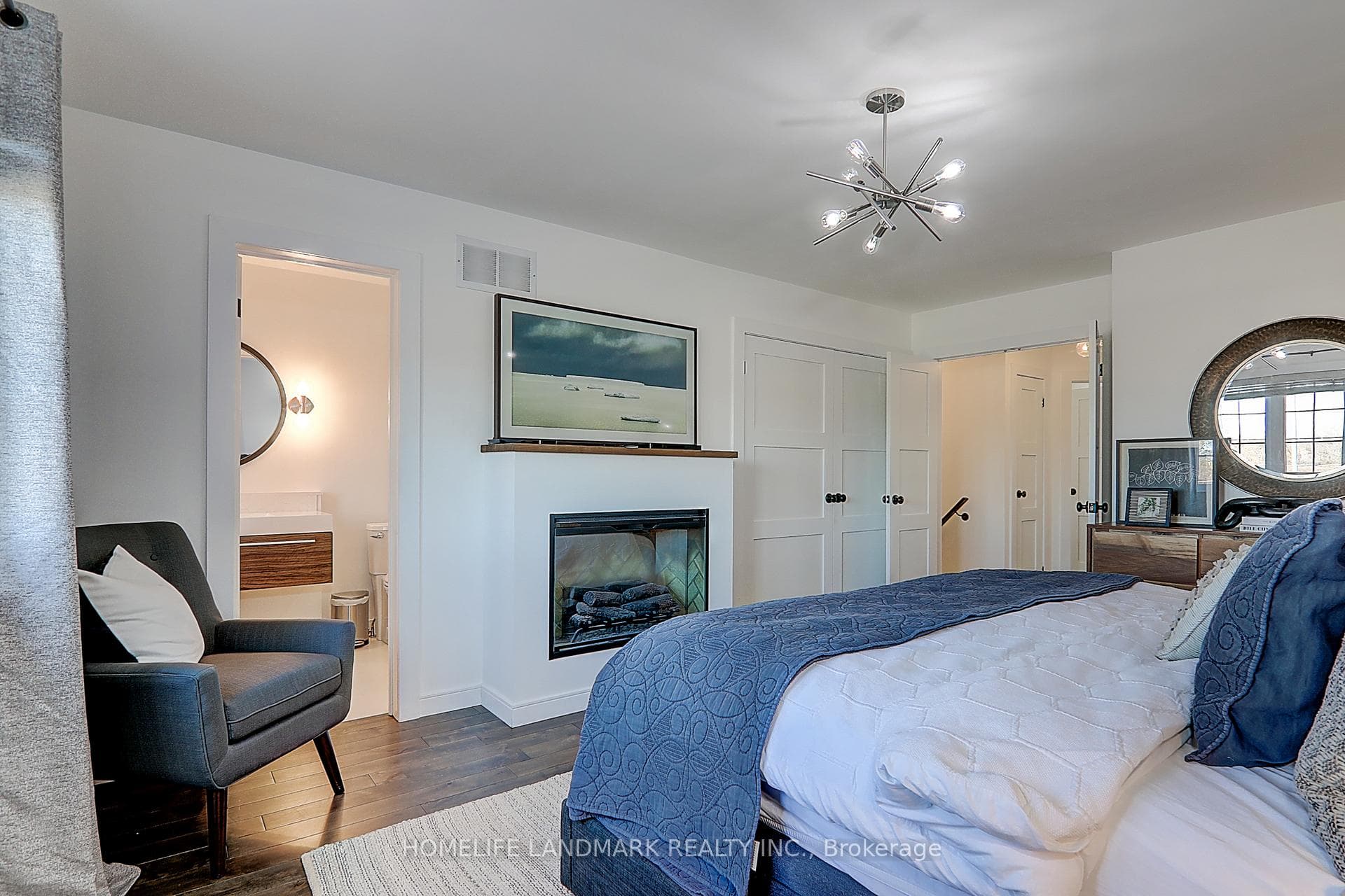 9144 Dufferin Street photo 24