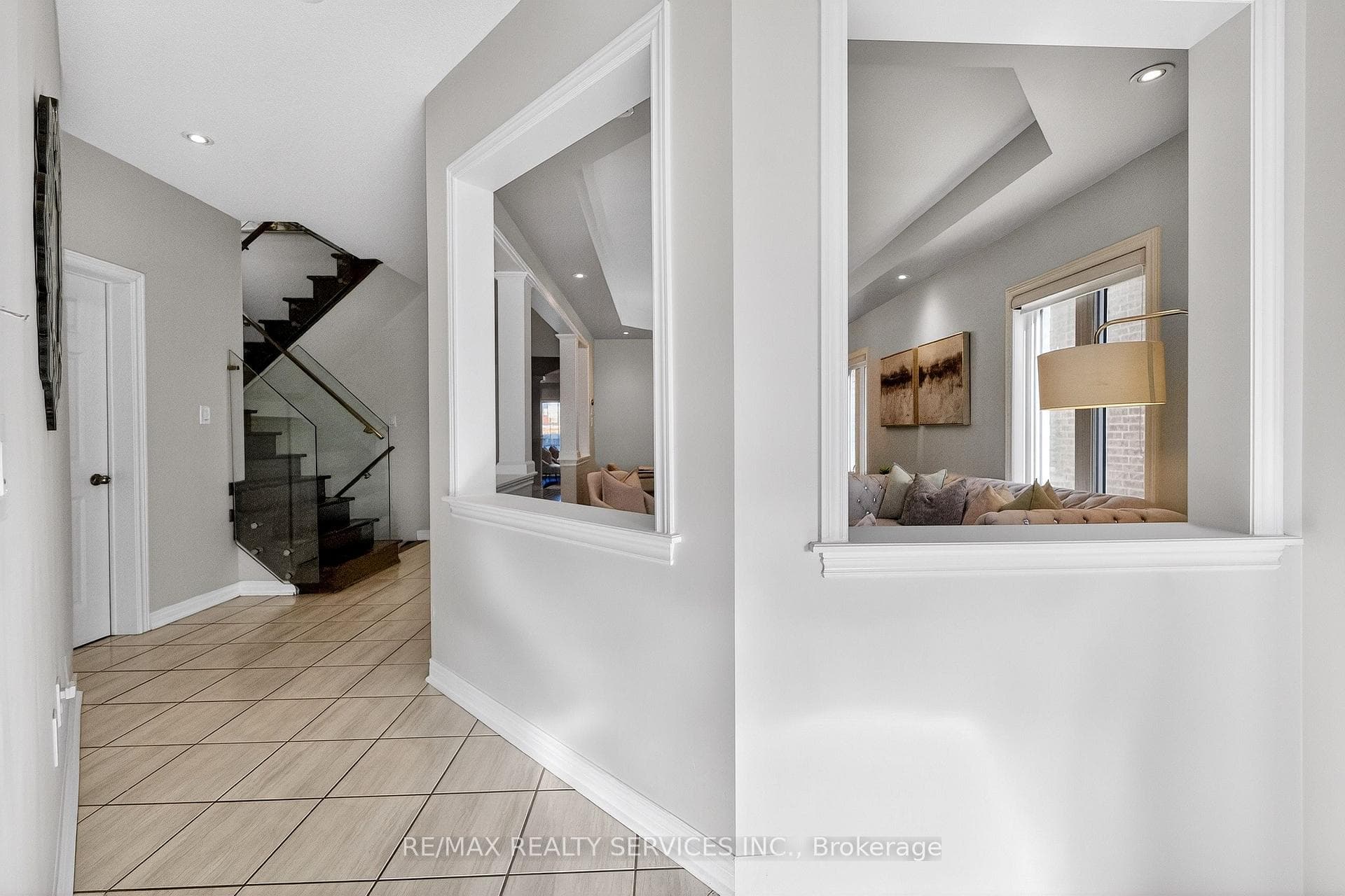 57 Sharplin Drive photo 6