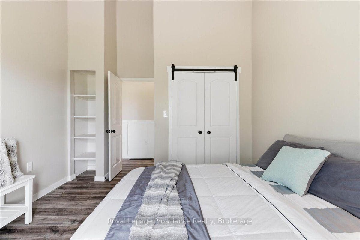 659 Moira Road photo 29