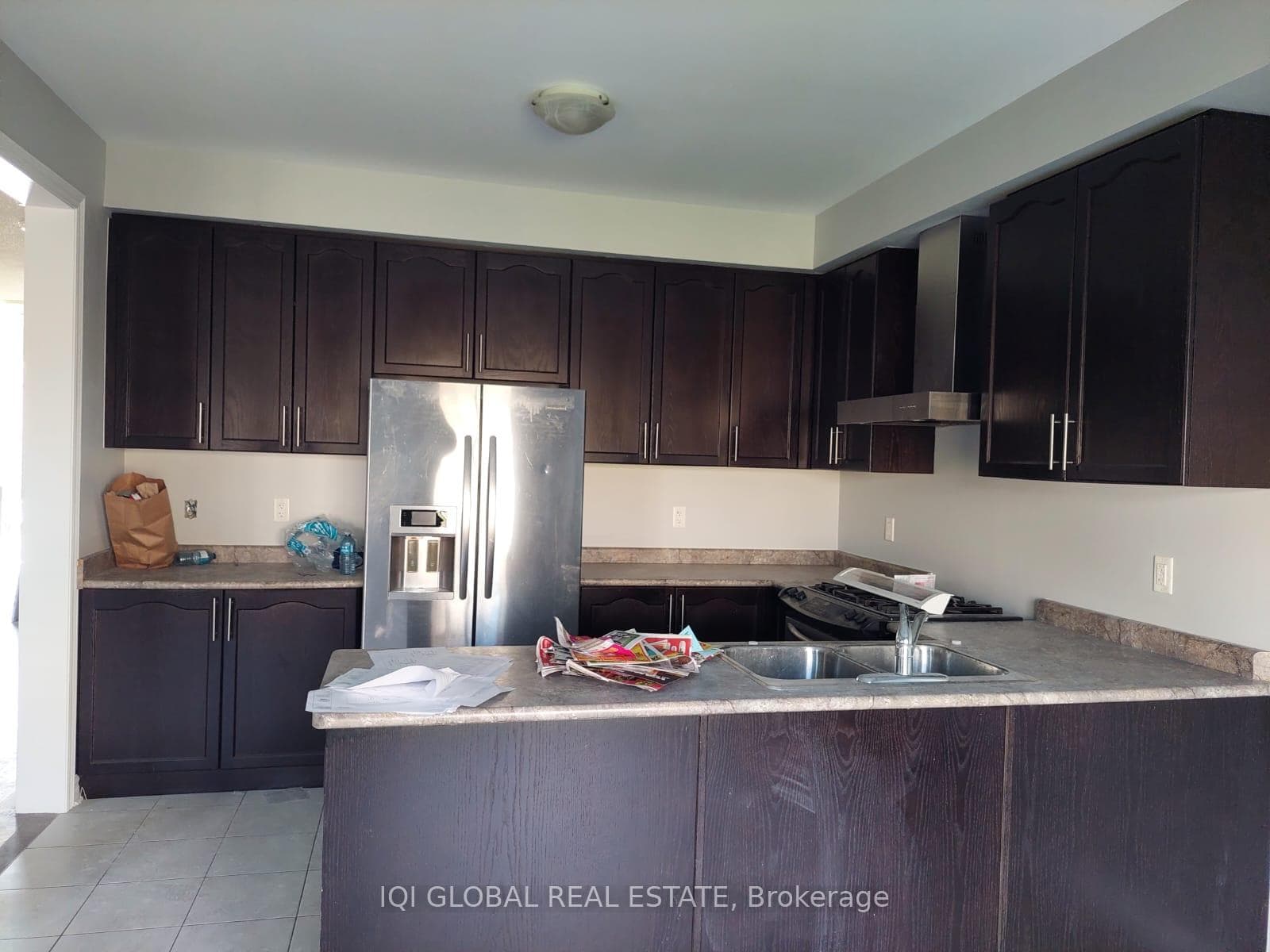78 Mcroberts Crescent photo 6
