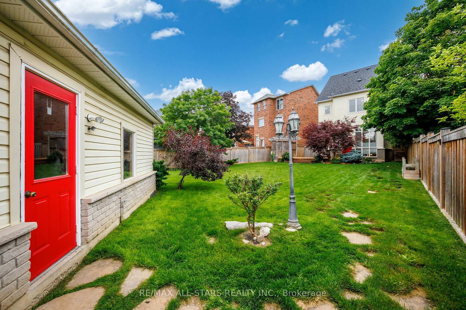 43 Cornell Common Road photo 44