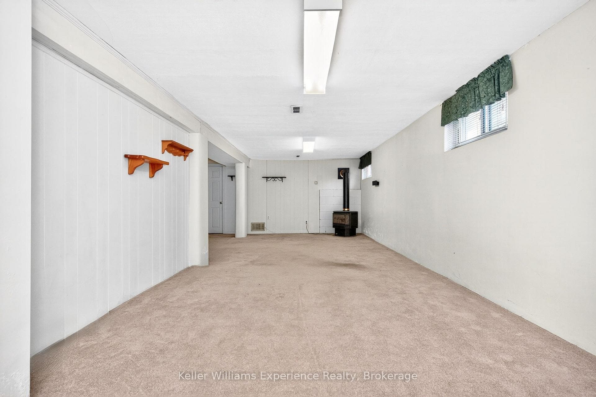 262 Ruby Street photo 16