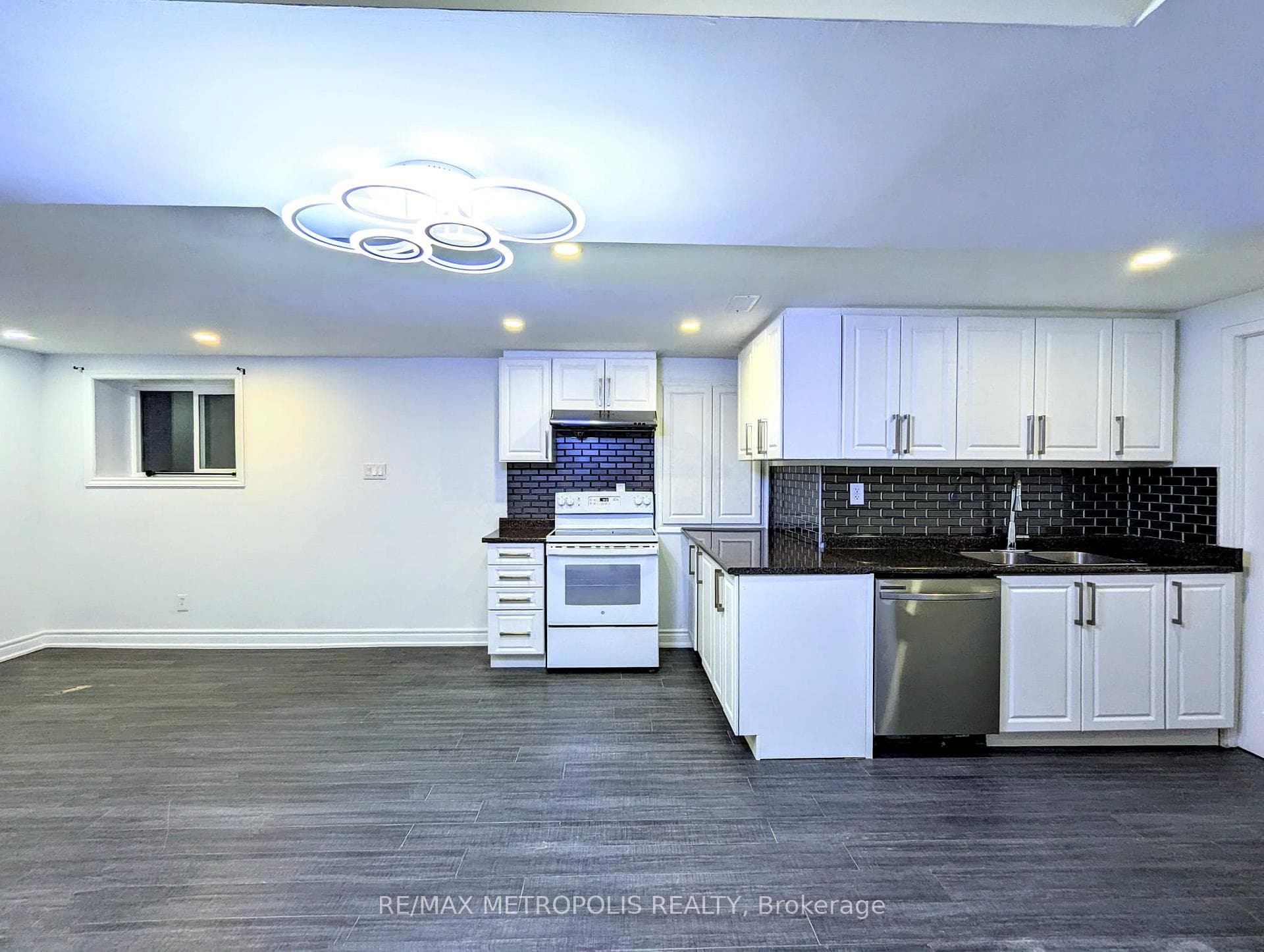 102 Hibbard Drive Unit Bsmt photo 10