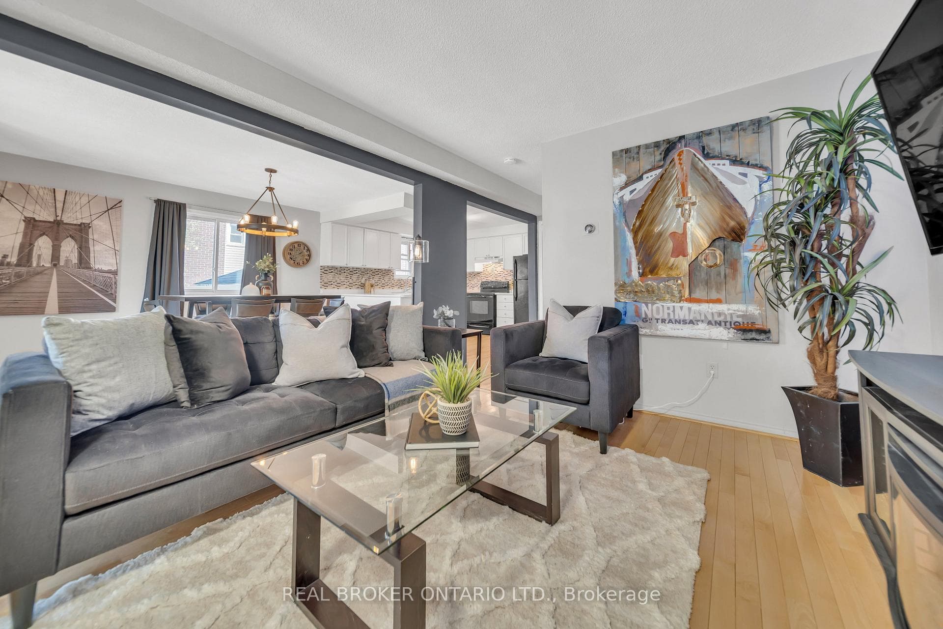 458 Janefield Avenue Unit 122 photo 1