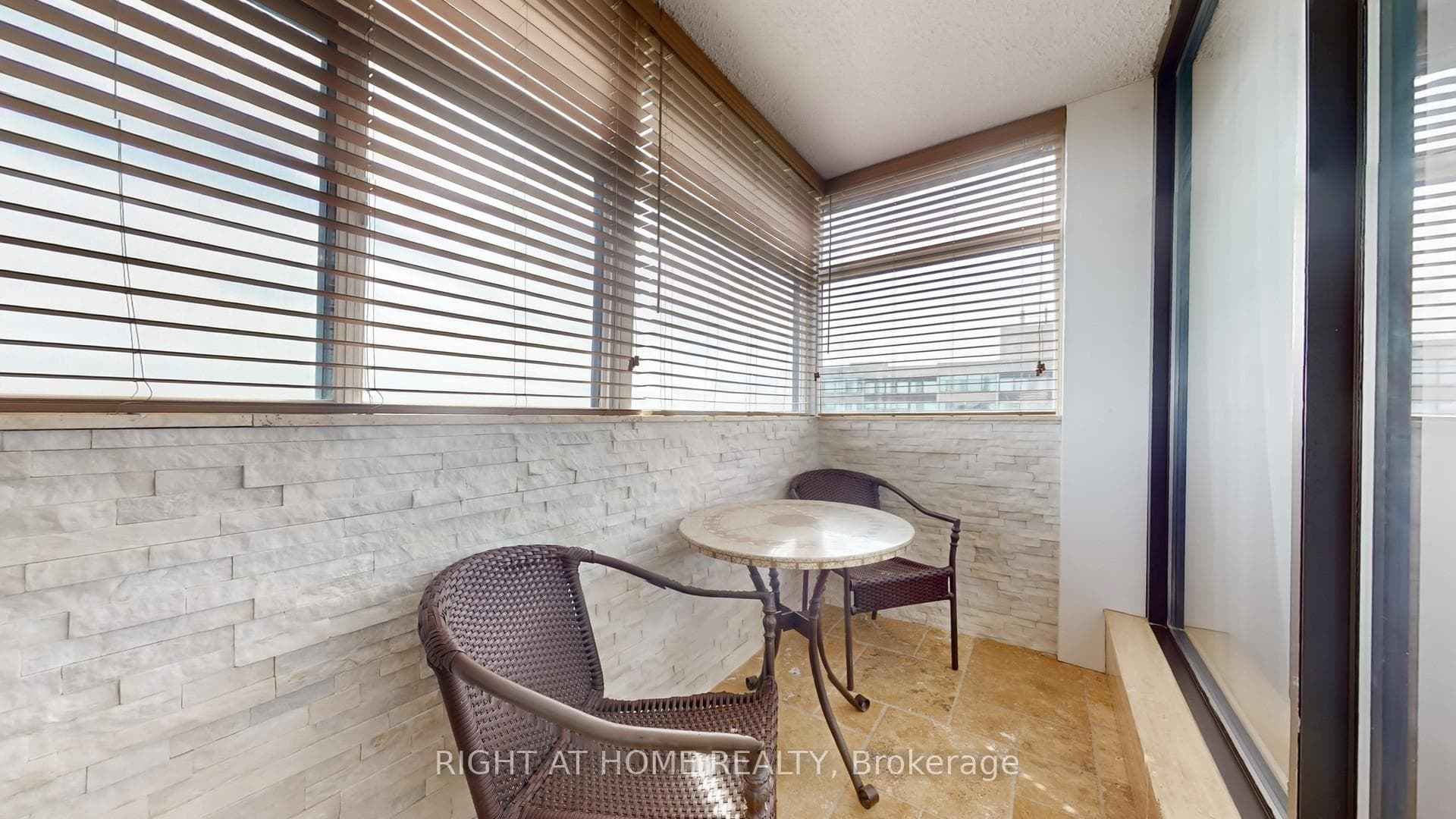 100 Antibes Drive Unit 2805 photo 16