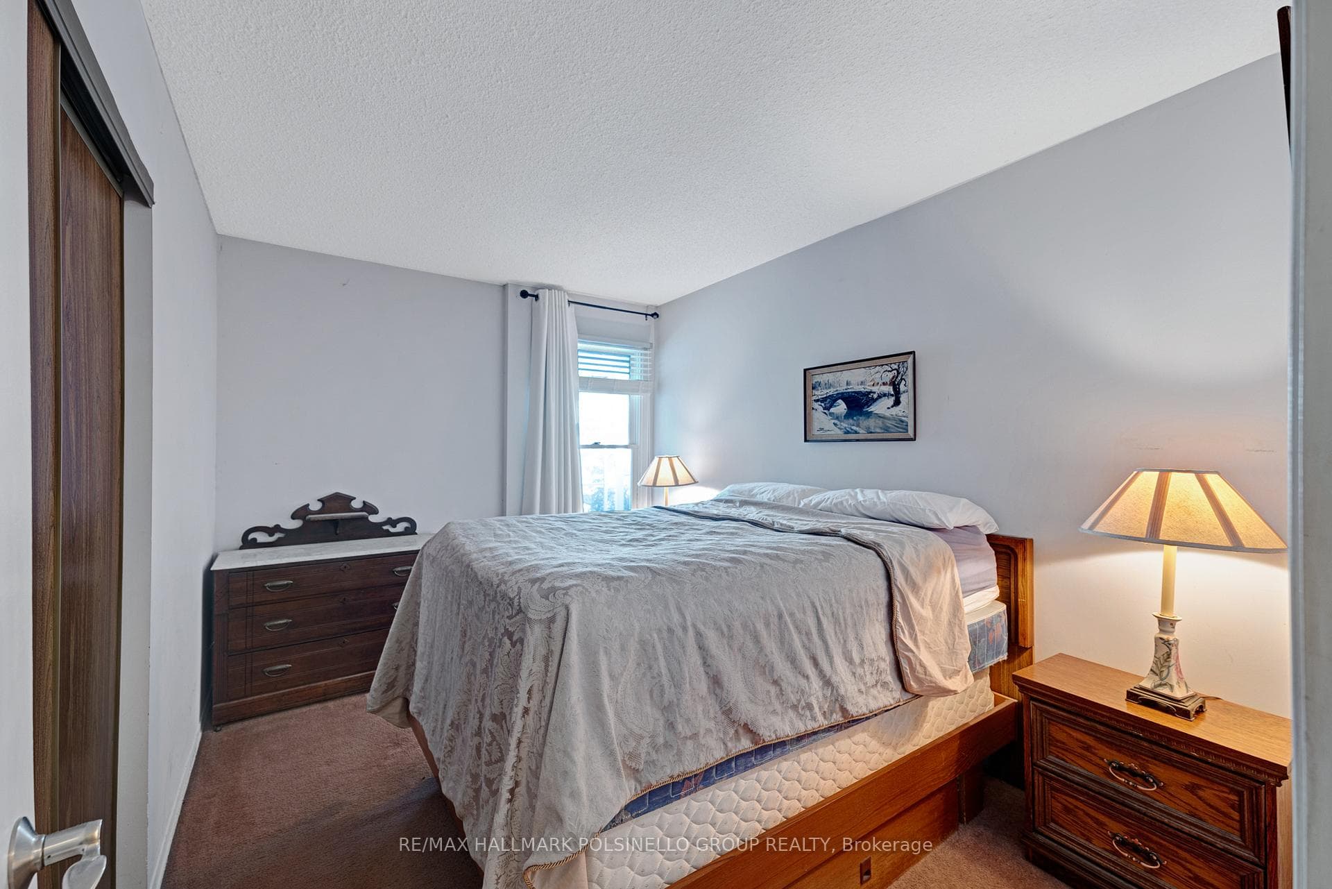 514 Malvern Crescent photo 21