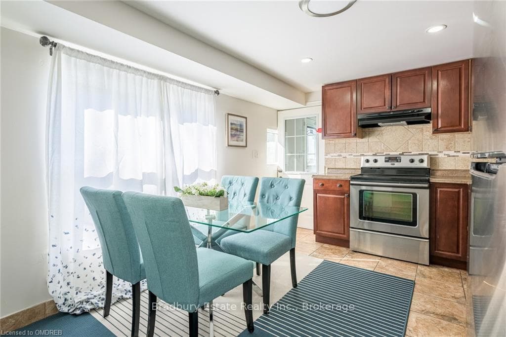 335 DOVERCOURT Road photo 13
