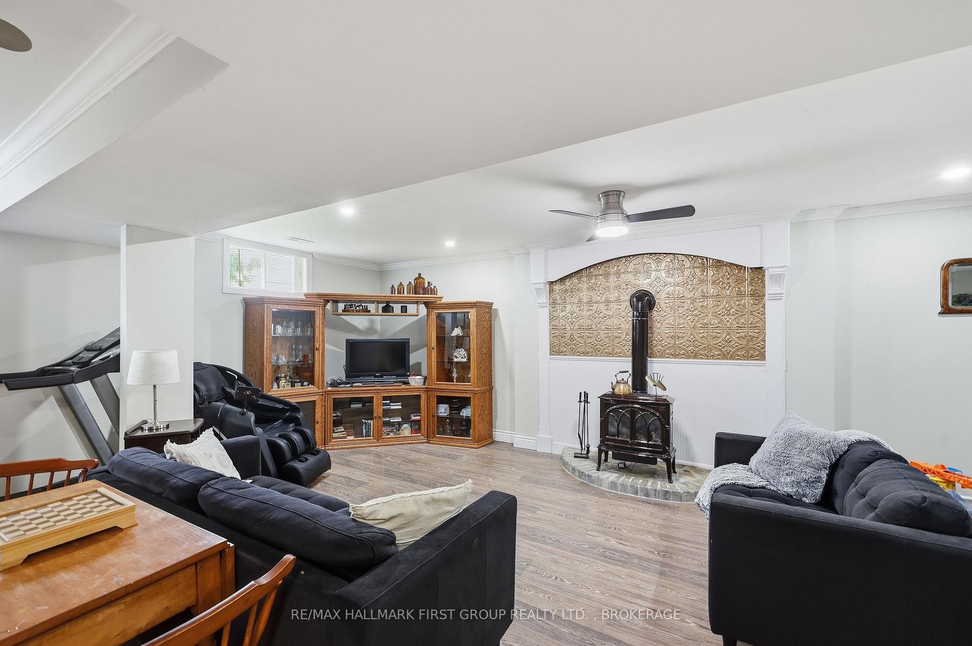 1470 Sydenham Road photo 23