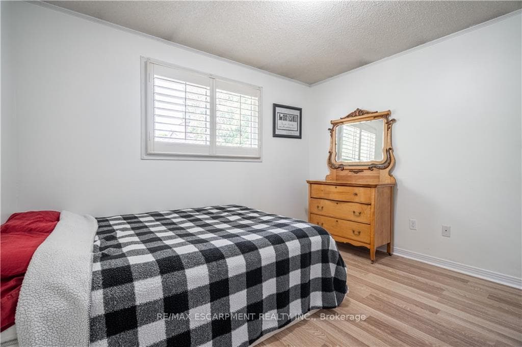 3 Novoco Drive photo 12